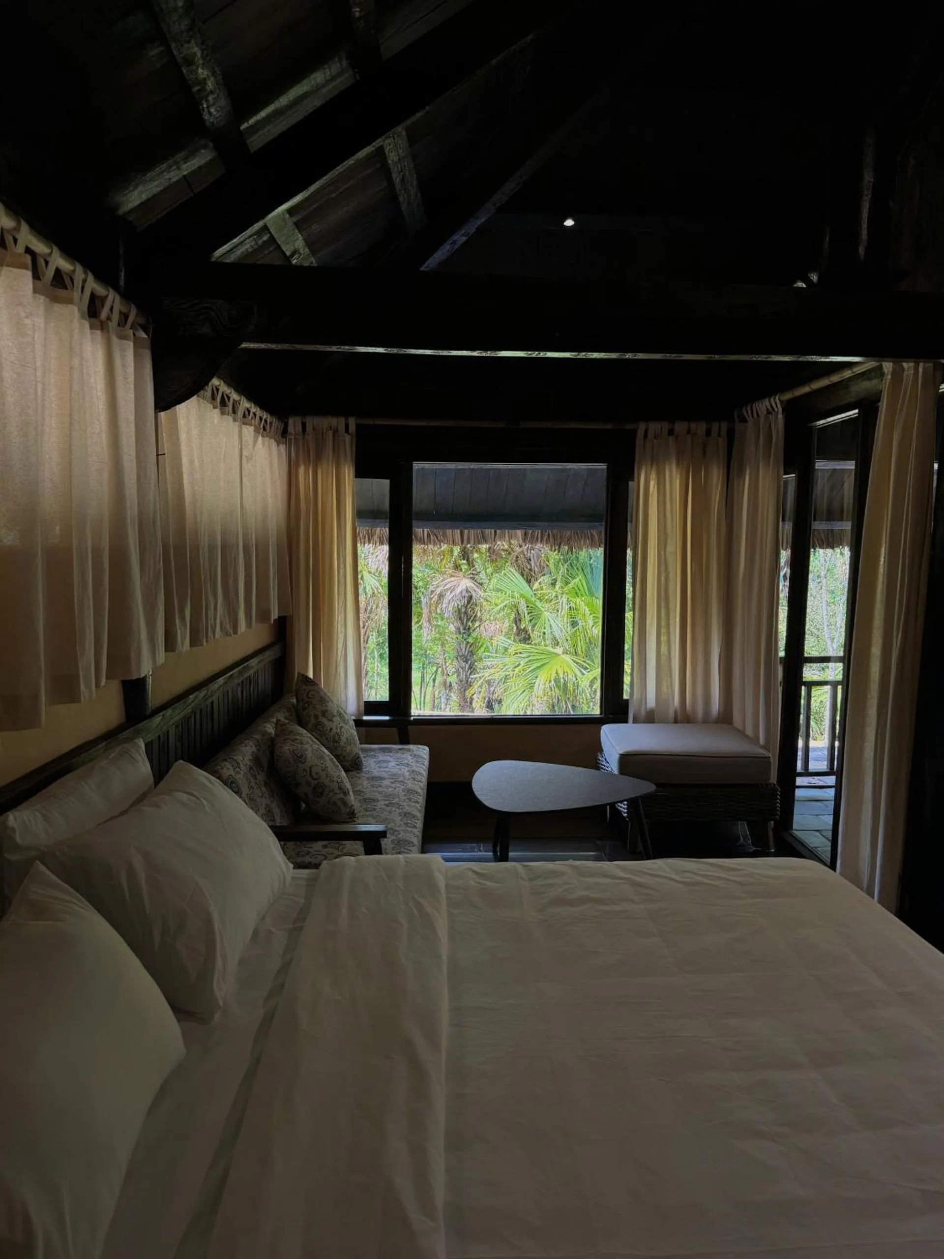 Bedroom, Bed in Cọ Retreat Da Bac