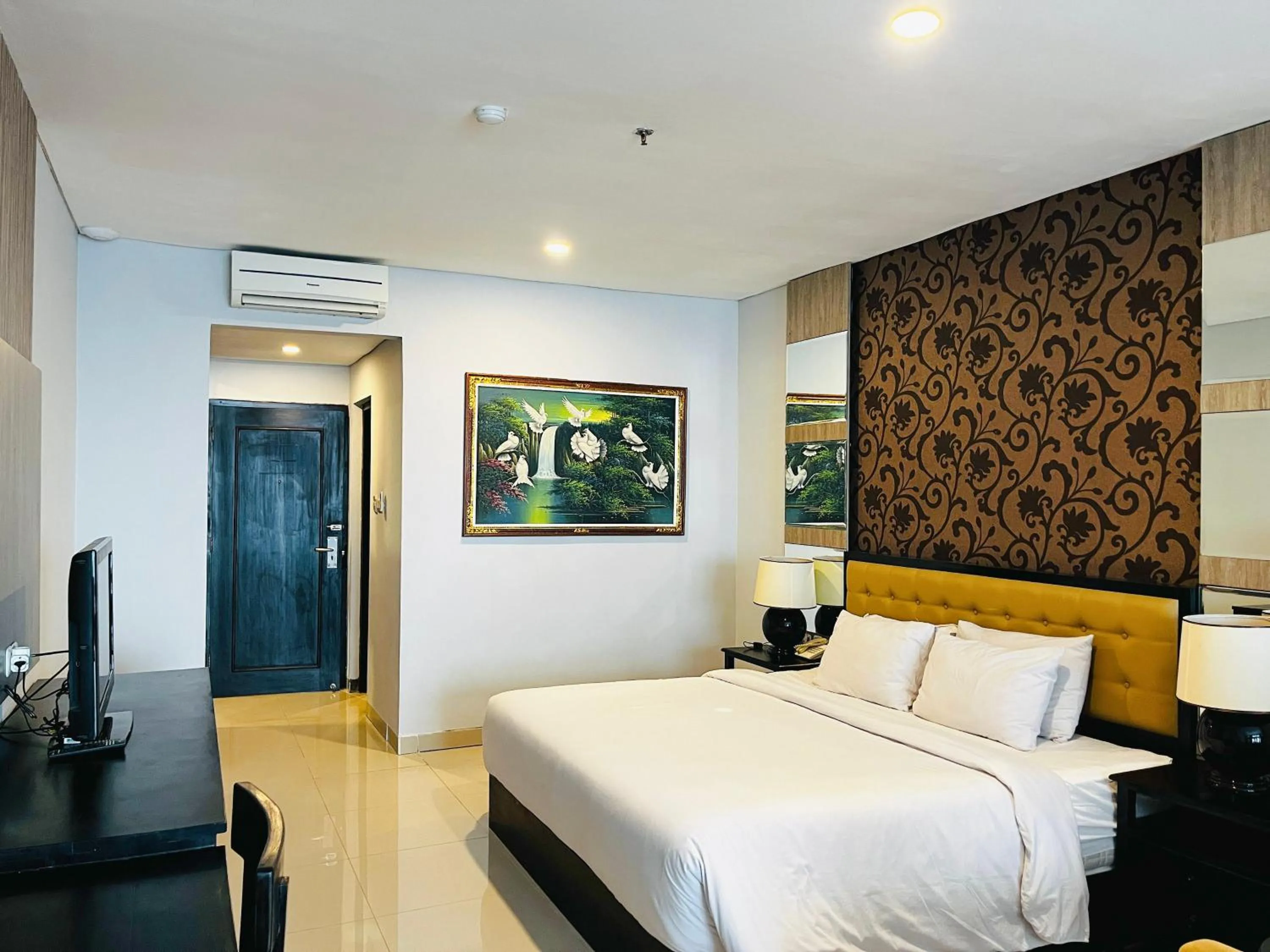 Bed in Azana Style Hotel Lovina Bali