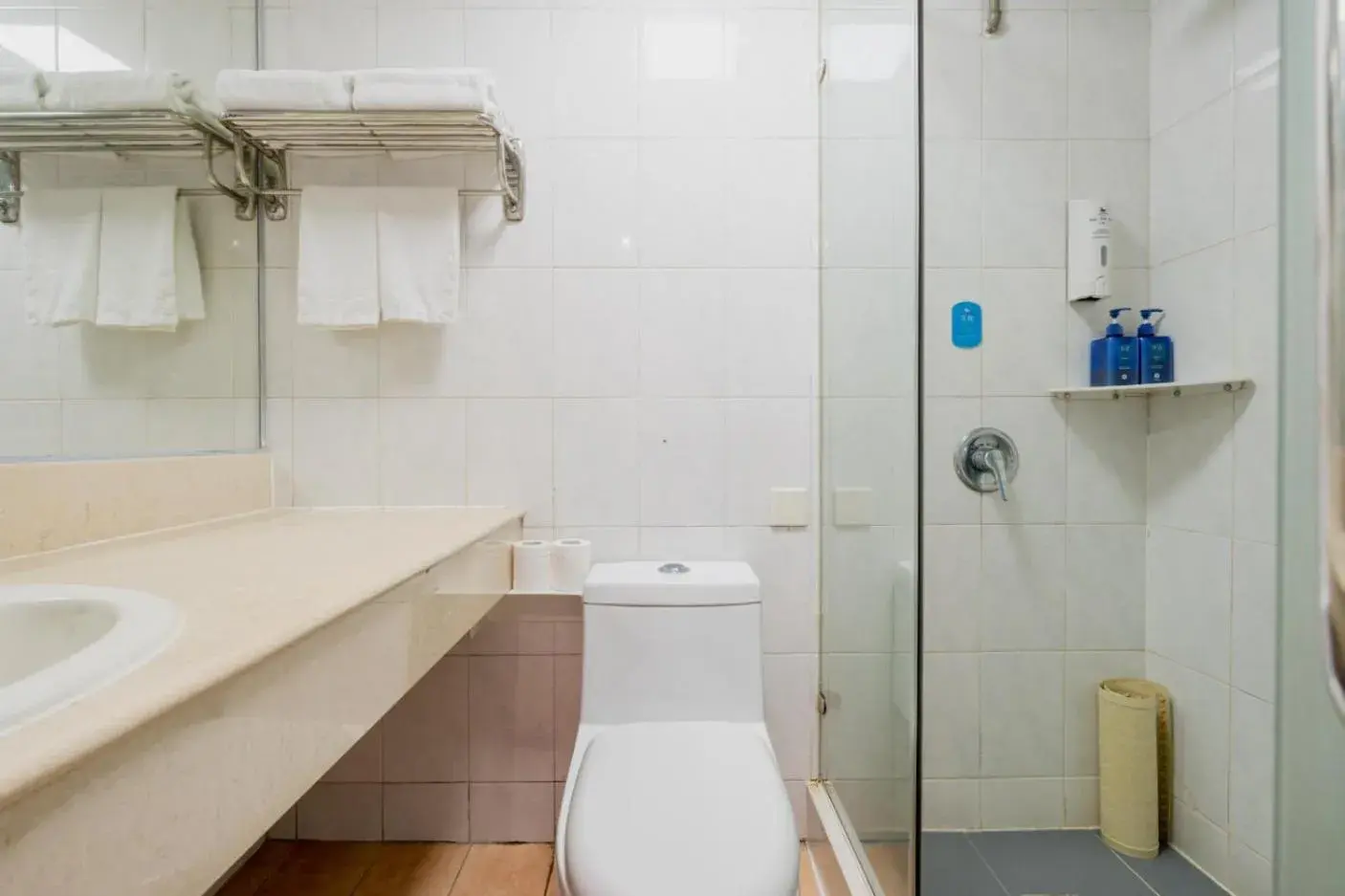 Double Room in Hanting Hotel Beijing Railway Station Subway Station Double Room in Hanting Hotel Beijing Railway Station Subway Station