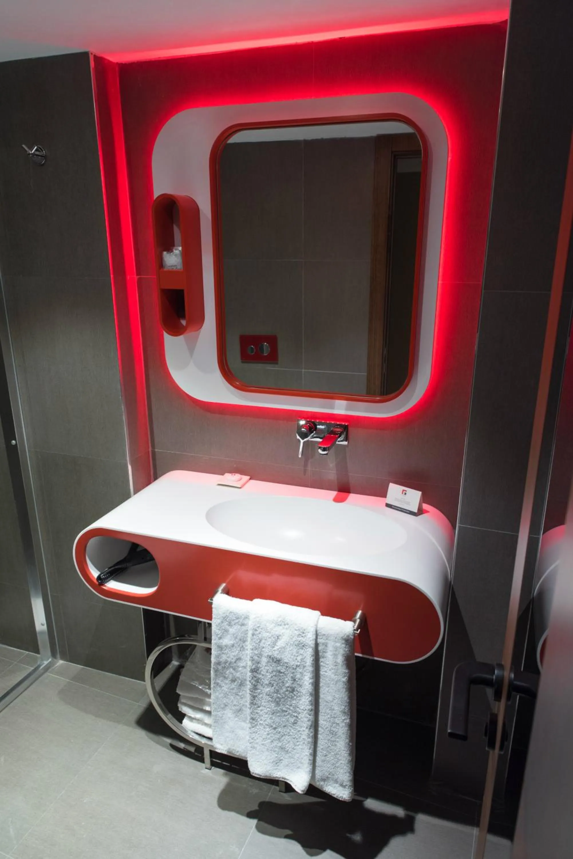 Bathroom in Hotel Favori Nisantasi