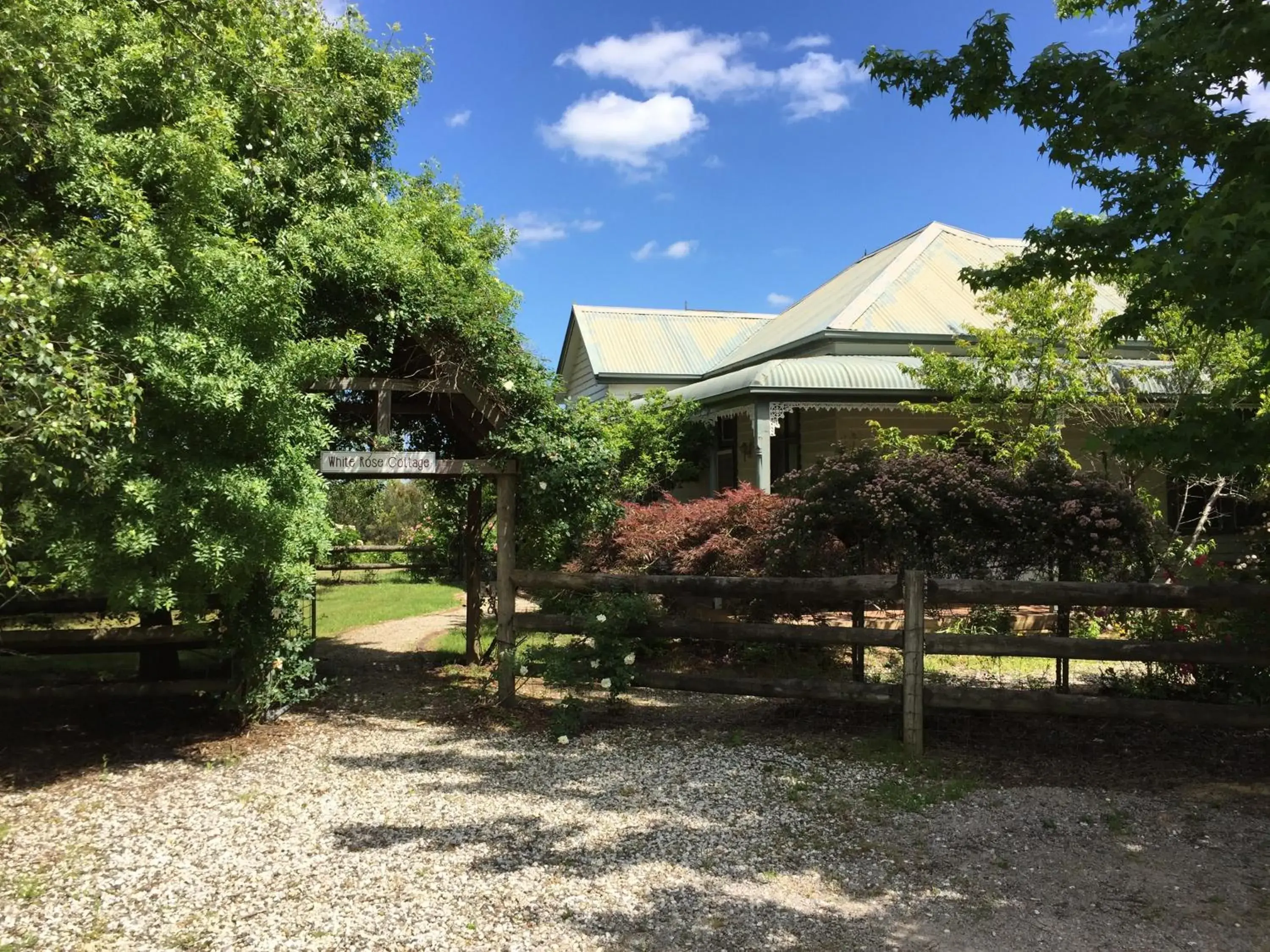 Five-Bedroom House in Home Farm Healesville Five-Bedroom House in Home Farm Healesville