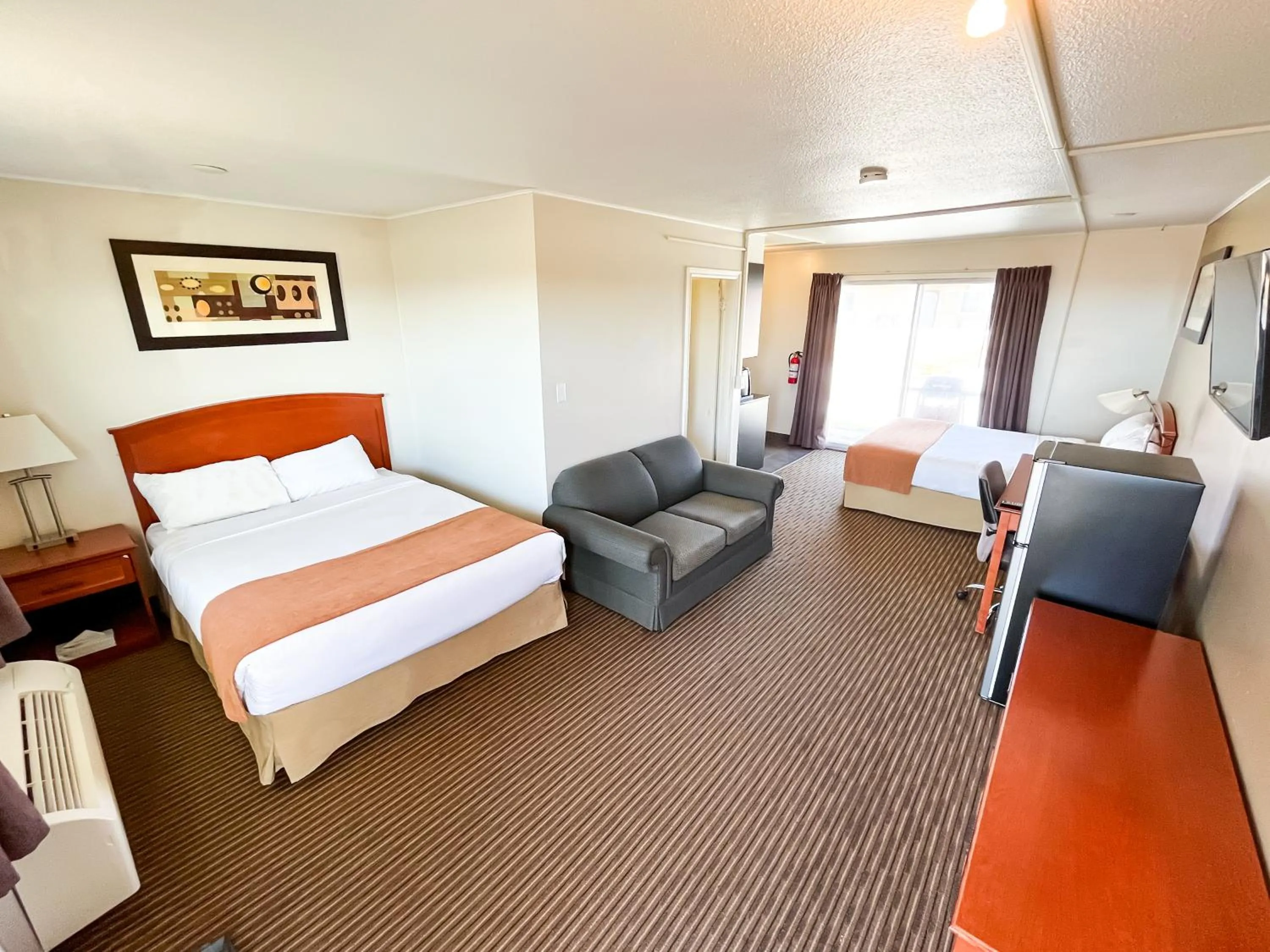 Restaurant/places to eat in Horizon Inn 2