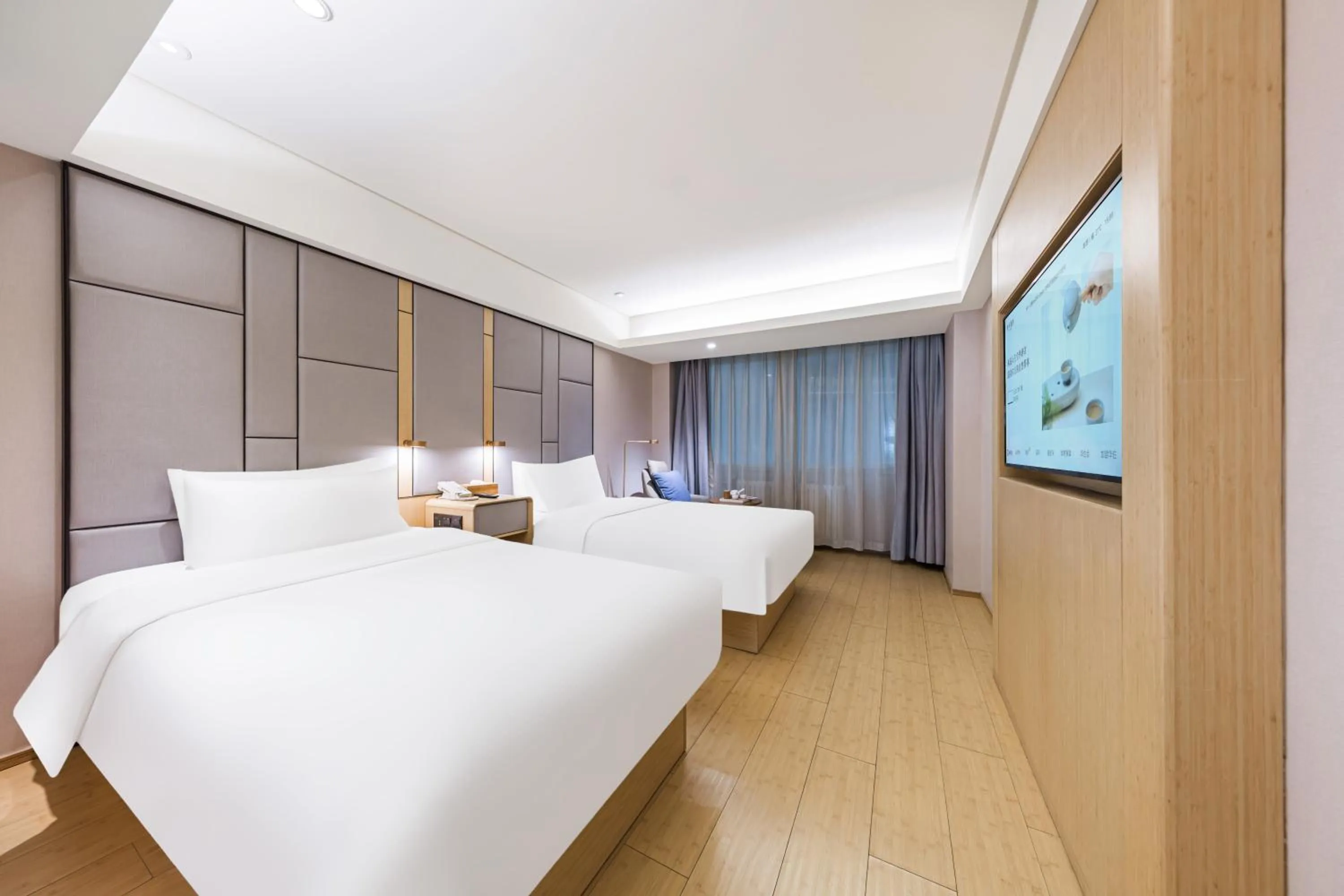 Bed in JI Hotel Beijing Nanluoguxiang Andingmen Subway Station