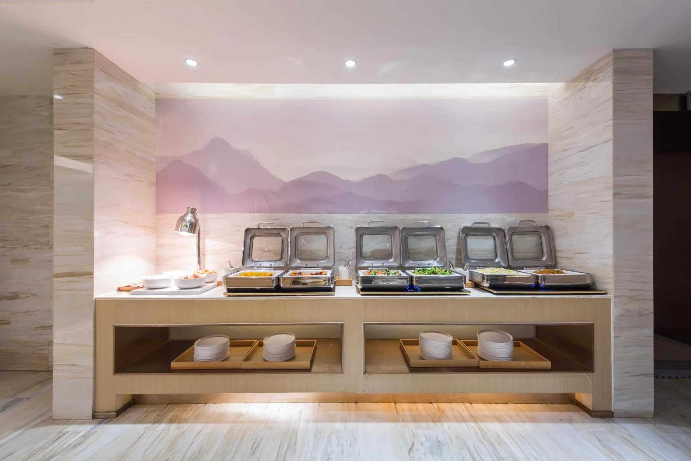 Restaurant/places to eat in JI Hotel Beijing Nanluoguxiang Andingmen Subway Station