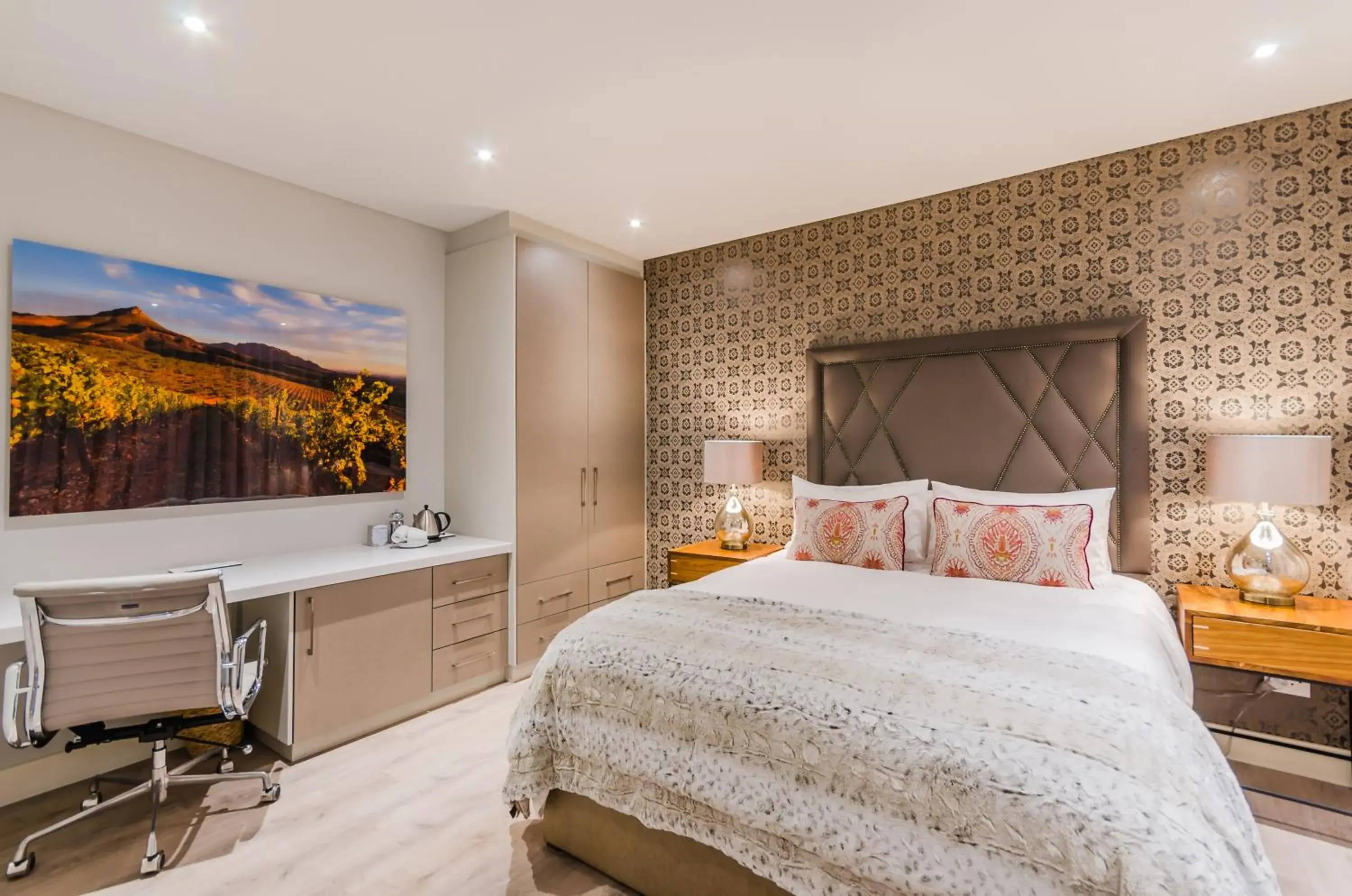 Standard Queen Room in 107 Dorpstraat Boutique Hotel Standard Queen Room in 107 Dorpstraat Boutique Hotel