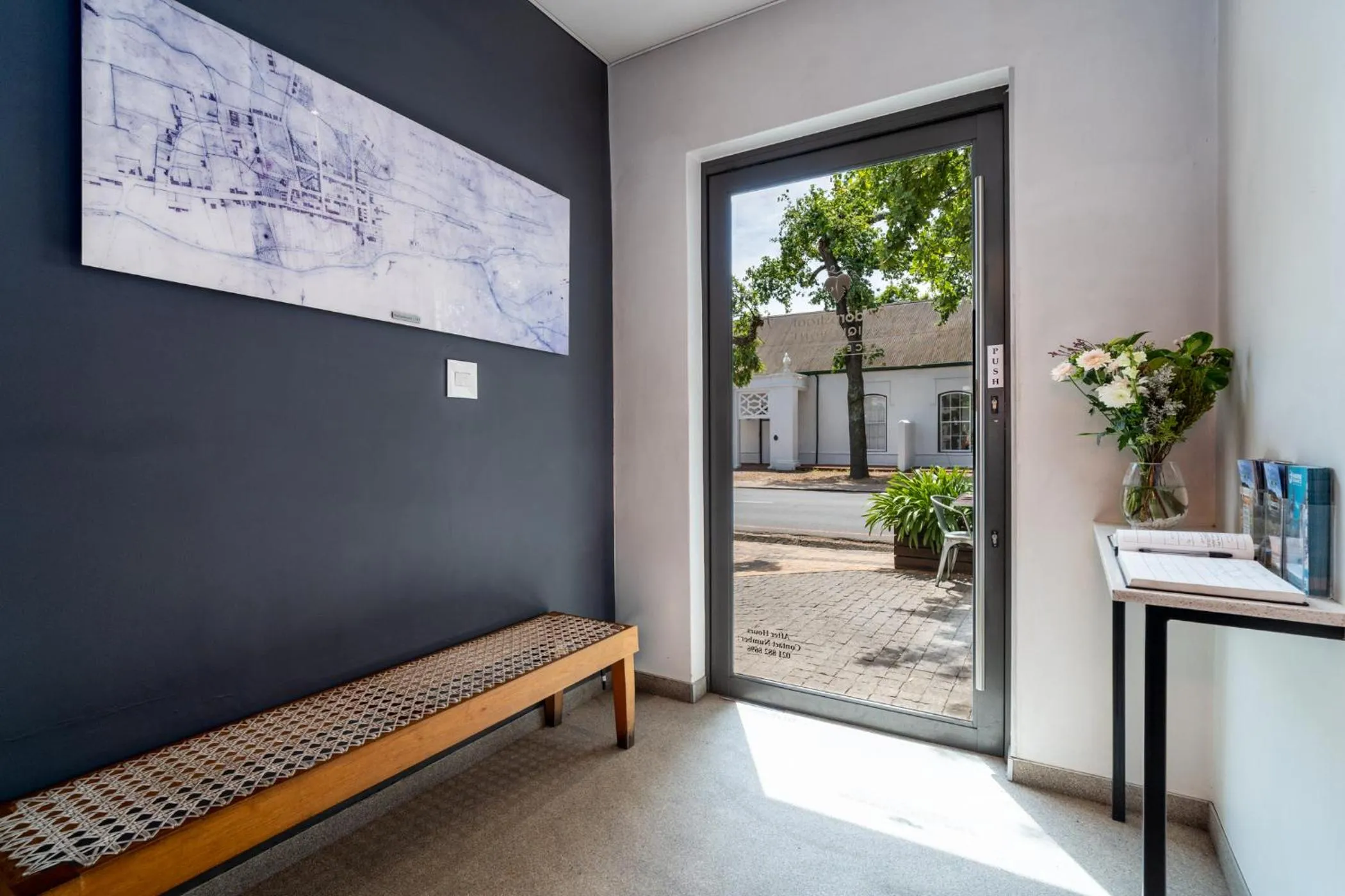 Lobby or reception in 107 Dorpstraat Boutique Hotel