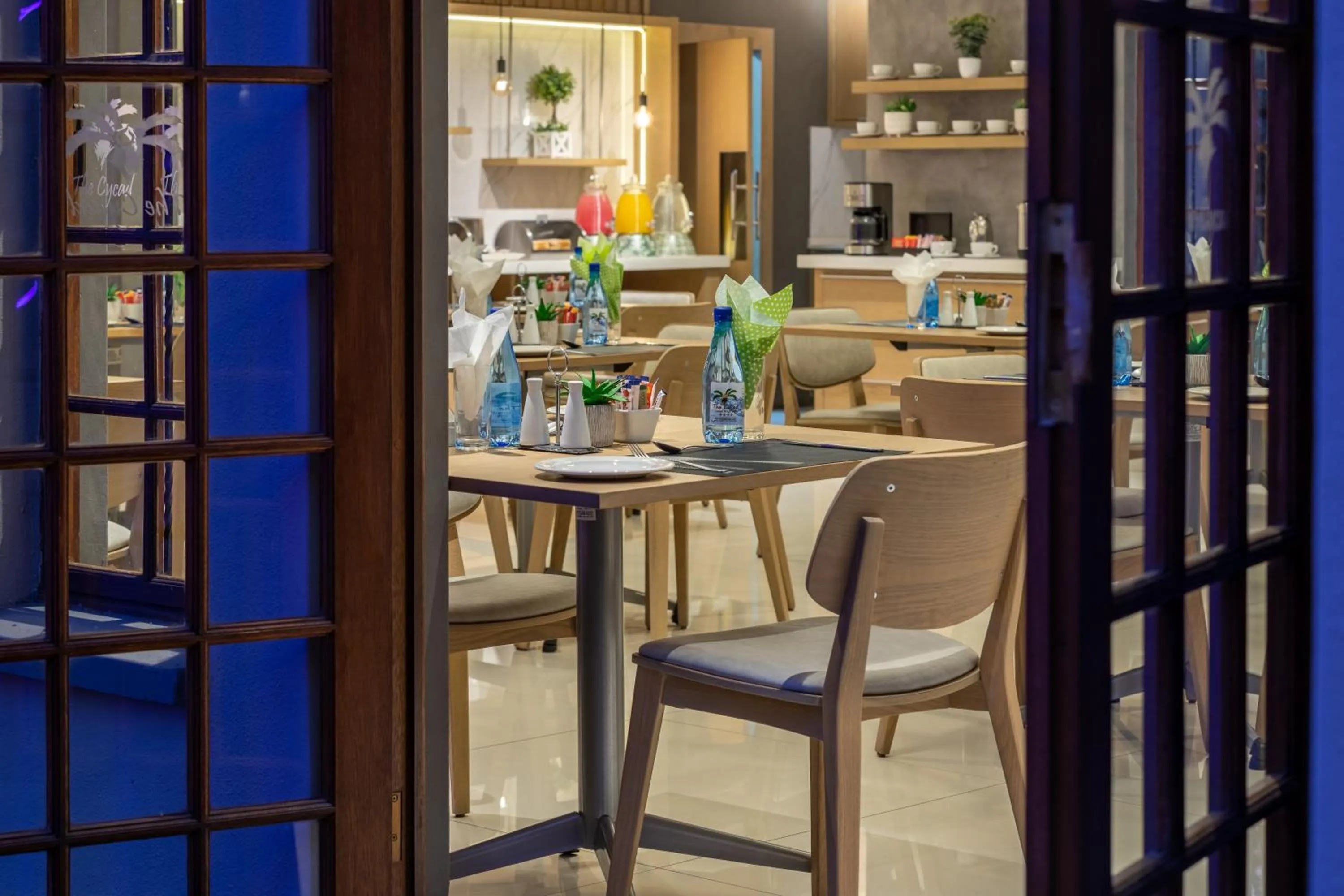 Restaurant/places to eat in The Cycad Lodge & Chalets