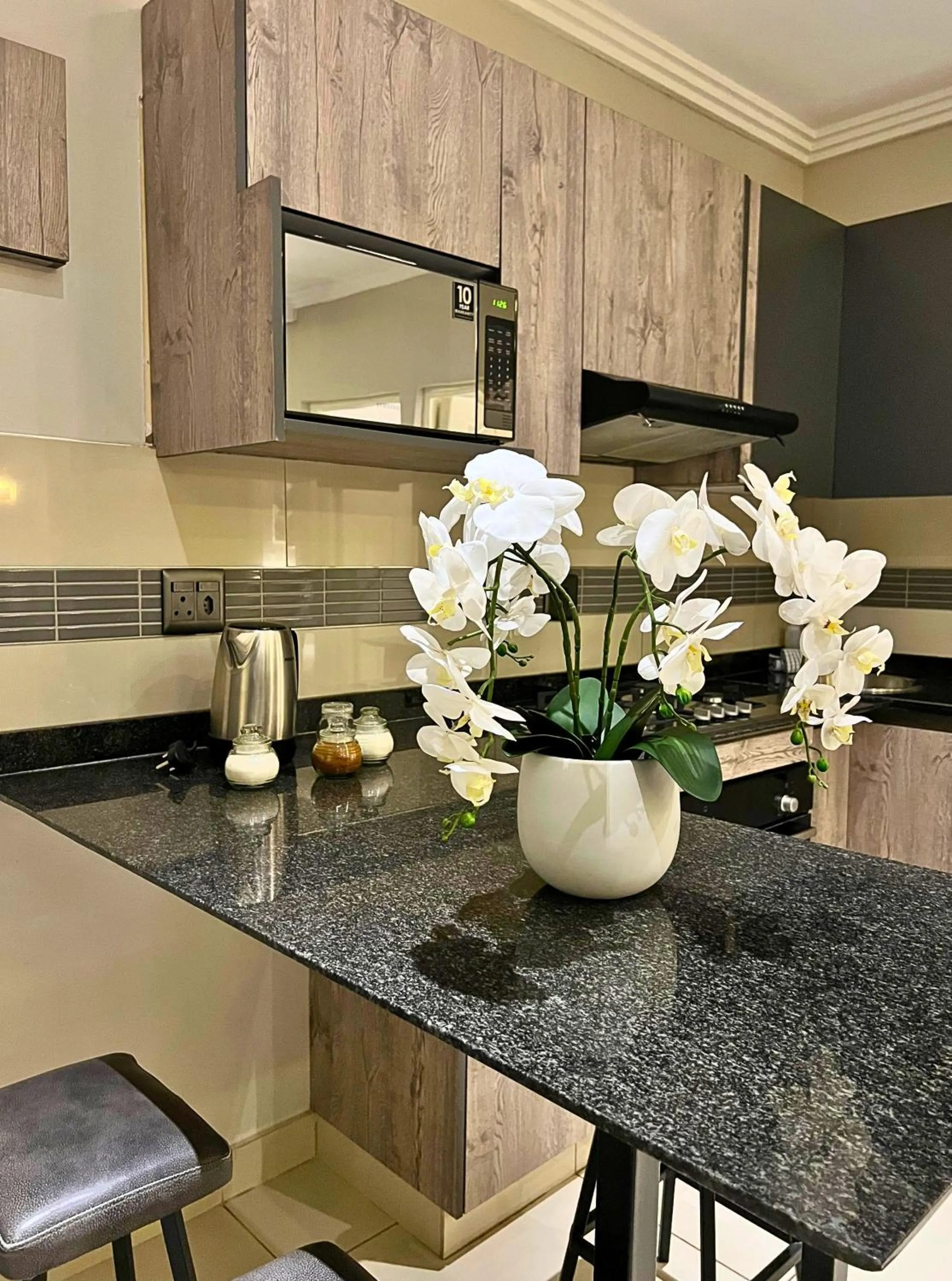 Kitchen or kitchenette in The Cycad Lodge & Chalets