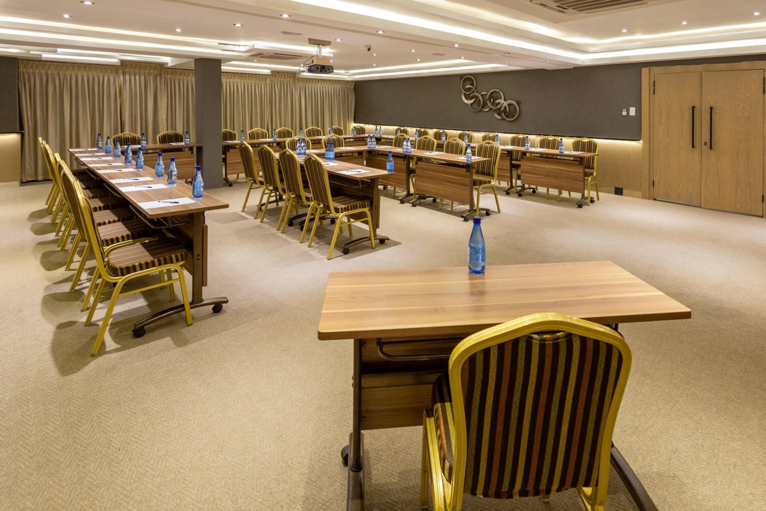 Meeting/conference room in The Cycad Lodge & Chalets