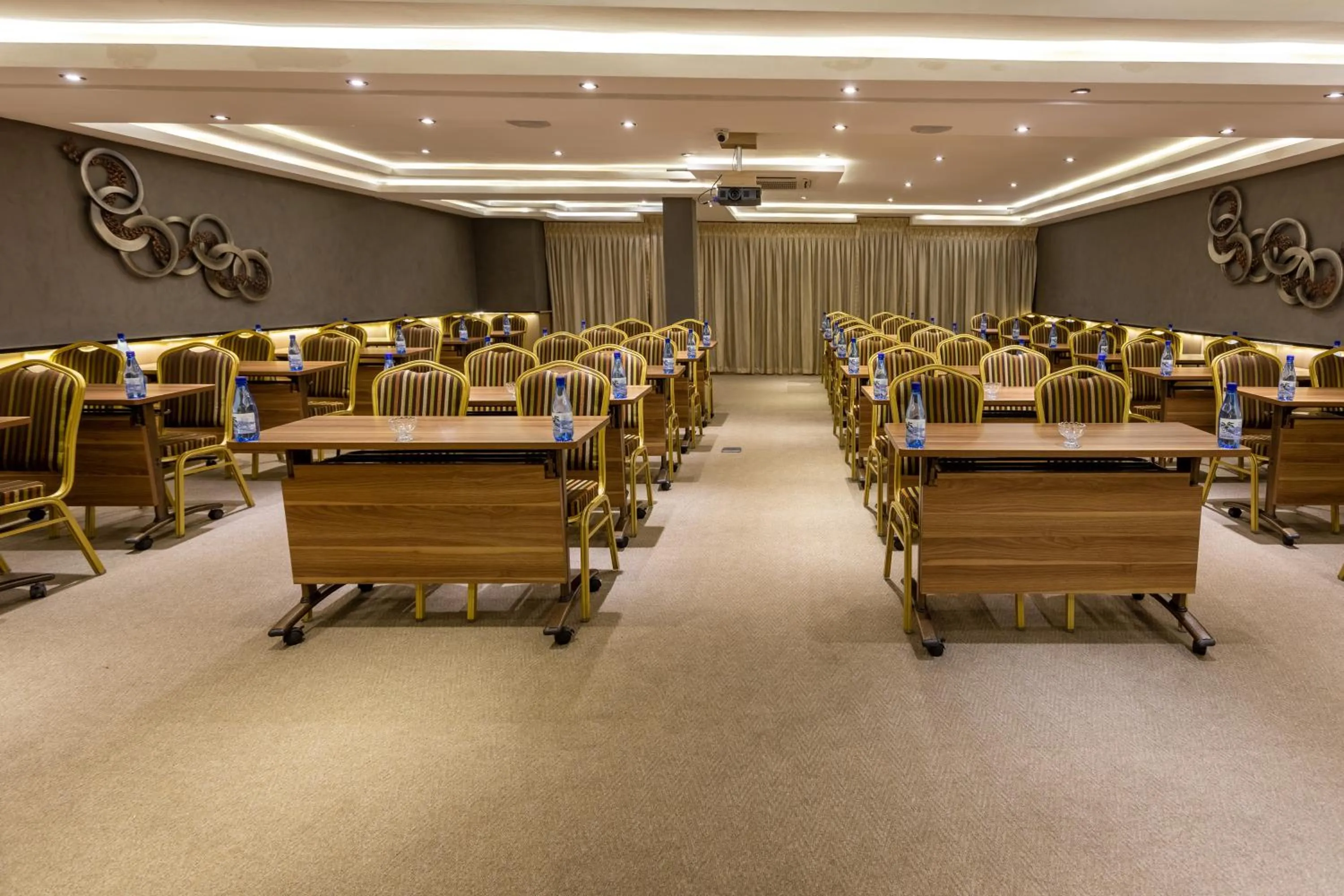 Meeting/conference room in The Cycad Lodge & Chalets