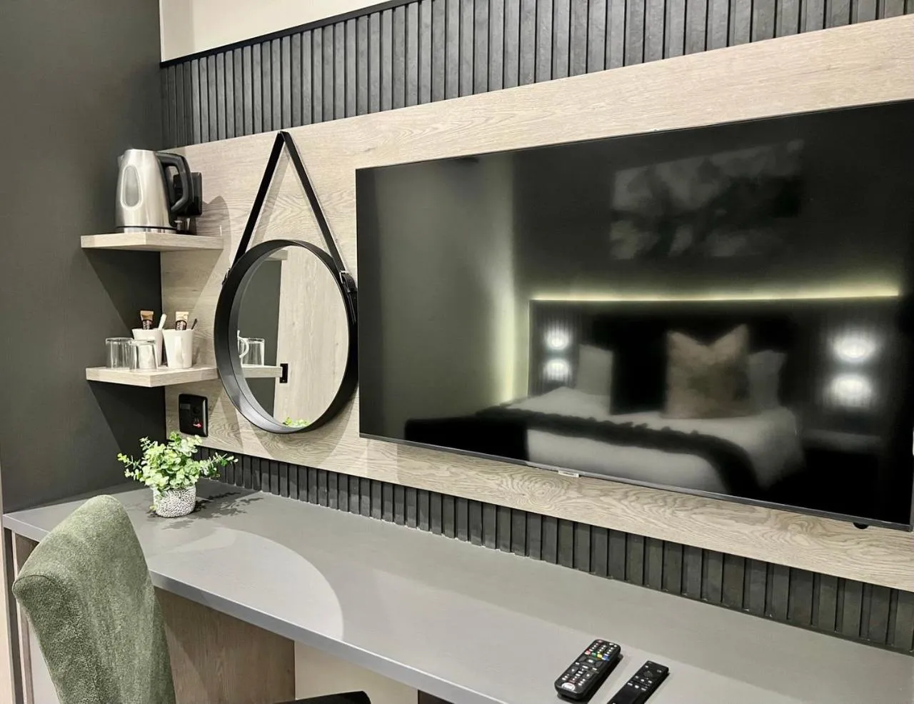 TV and multimedia, Bed in The Cycad Lodge & Chalets