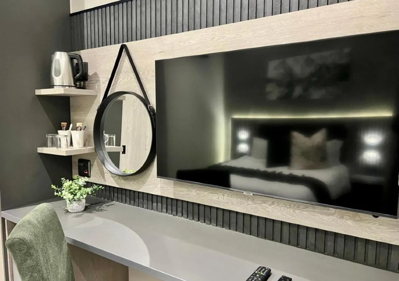 TV and multimedia in The Cycad Lodge & Chalets