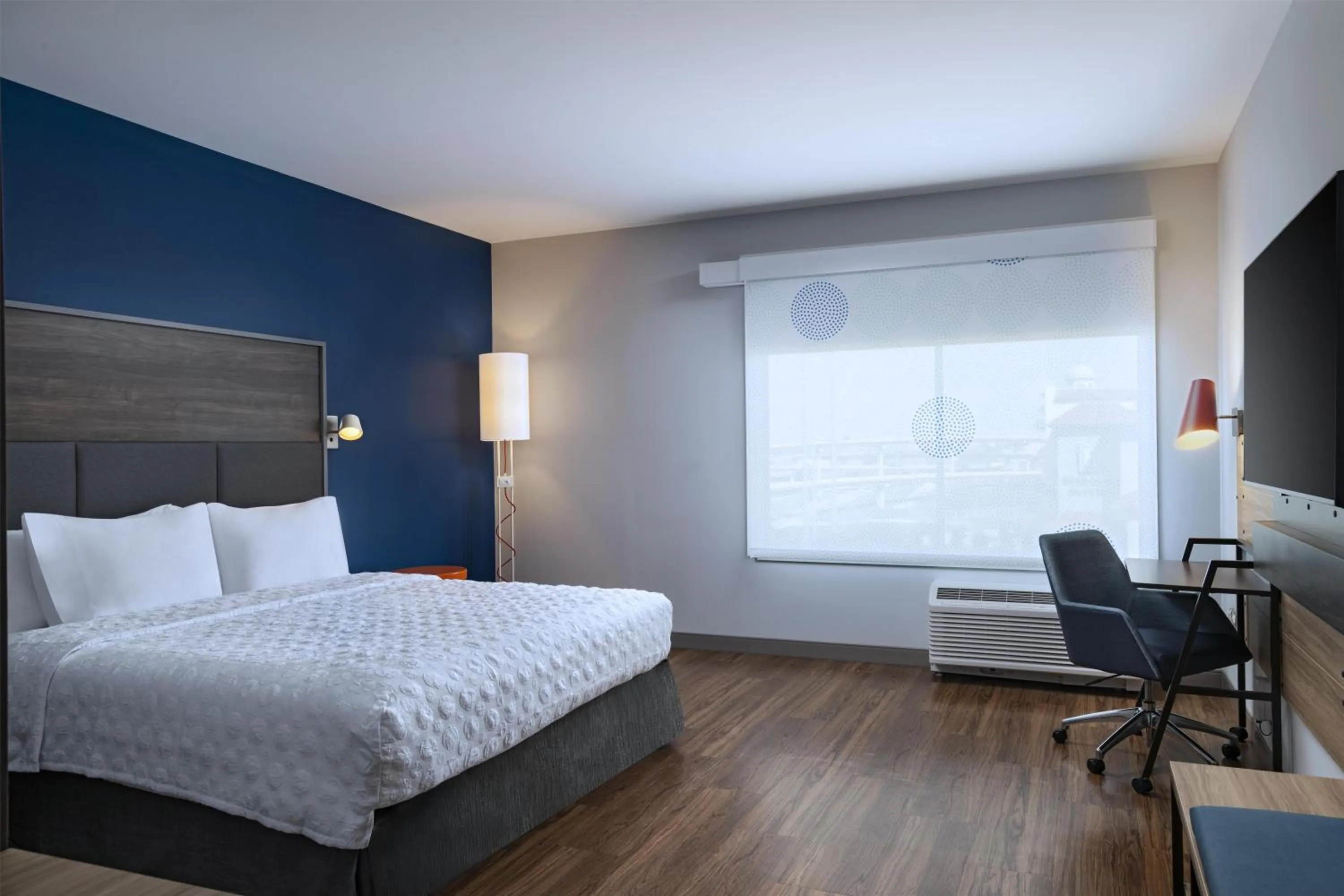 Bed in Tru By Hilton Irving Dfw South