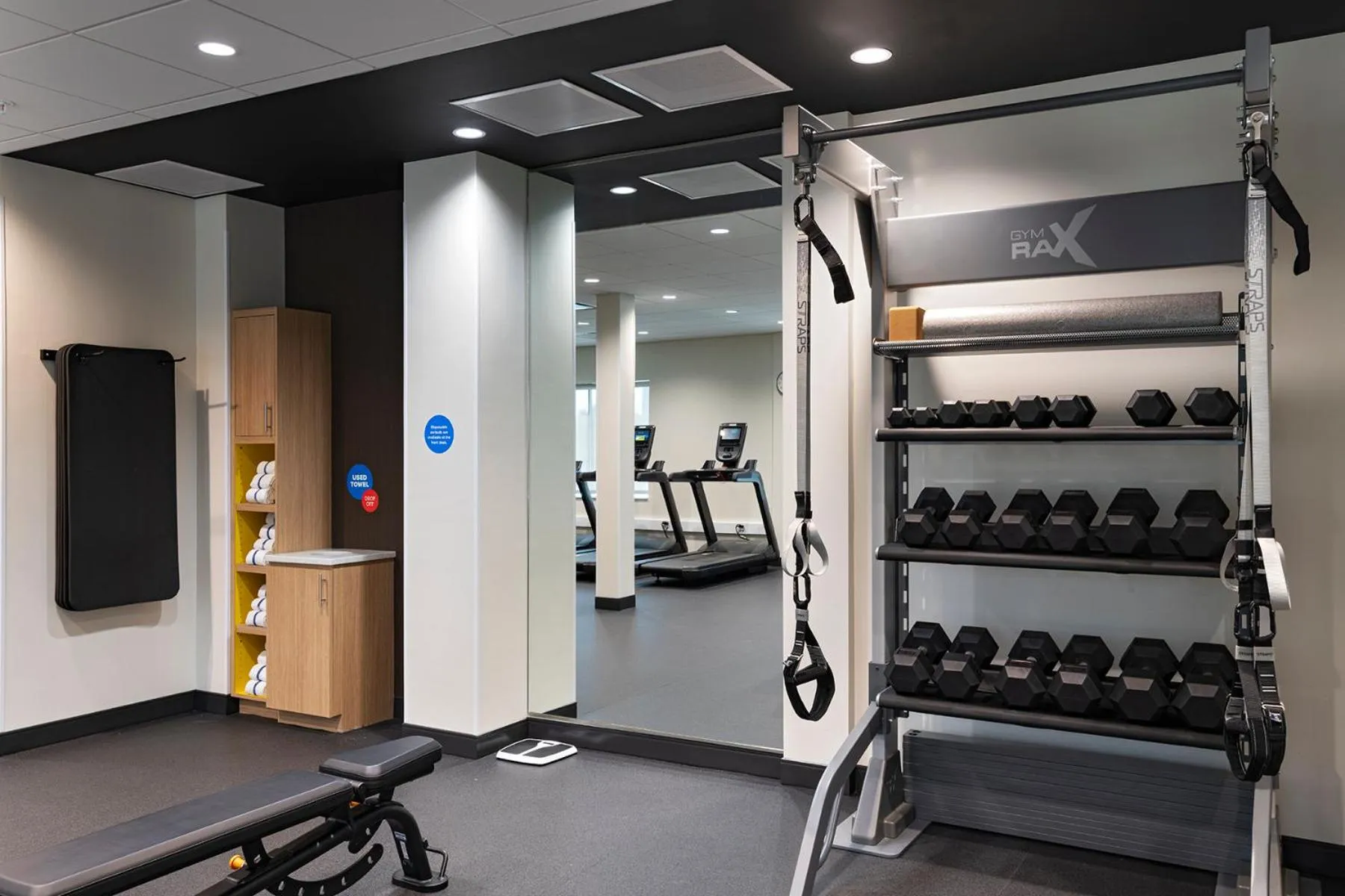 Fitness centre/facilities in Tru By Hilton Irving Dfw South
