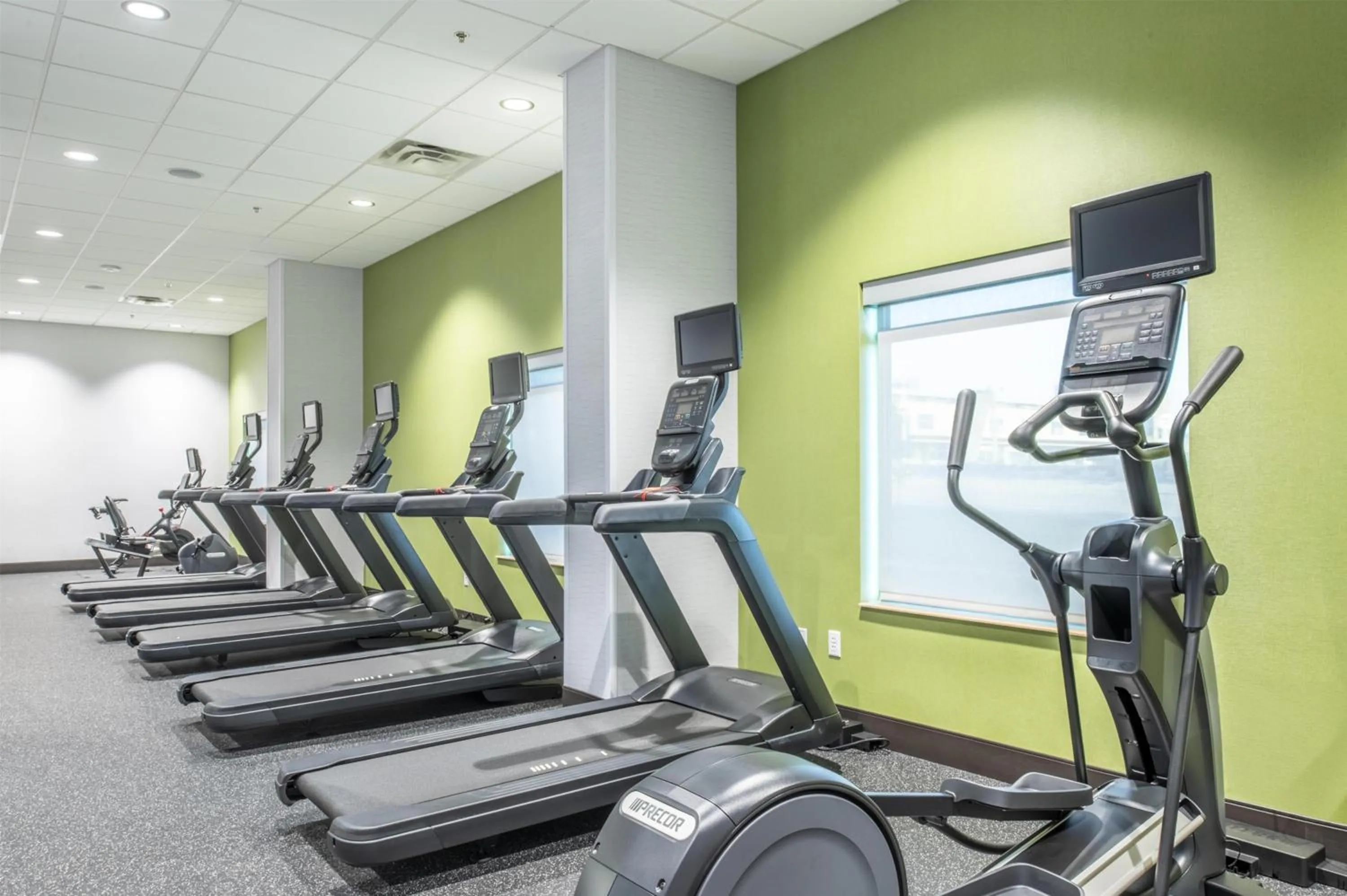 Fitness centre/facilities in Spark By Hilton Madison Central