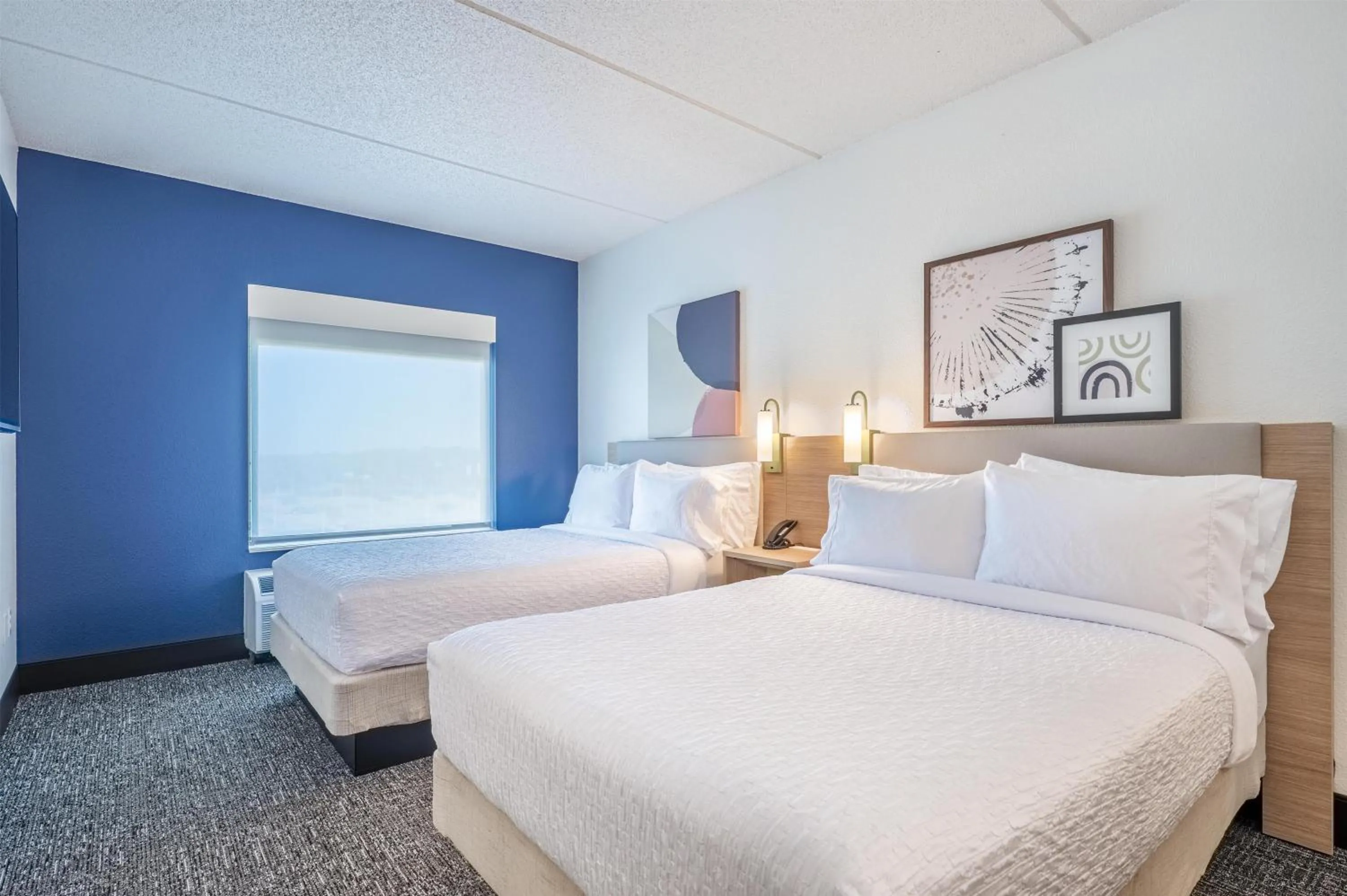 Bed in Spark By Hilton Madison Central