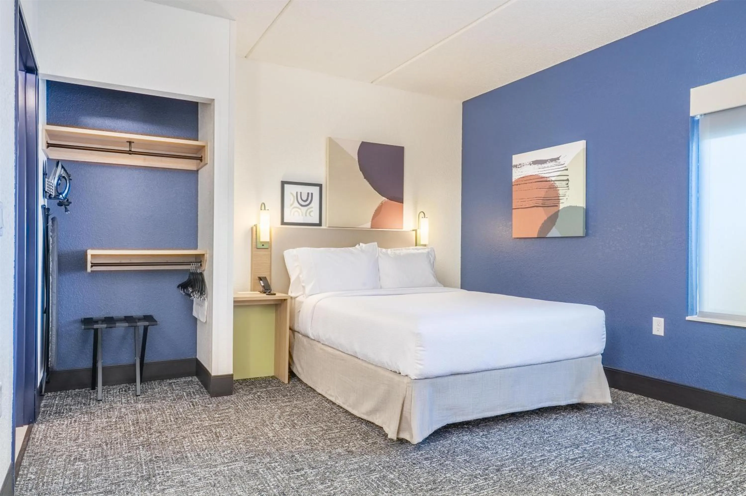 Bed in Spark By Hilton Madison Central