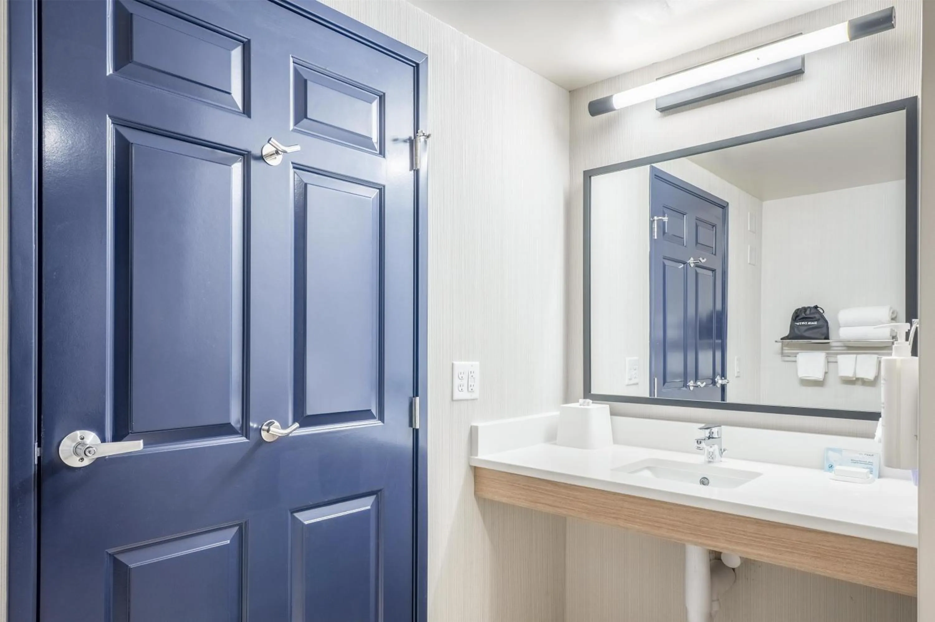 Bathroom in Spark By Hilton Madison Central