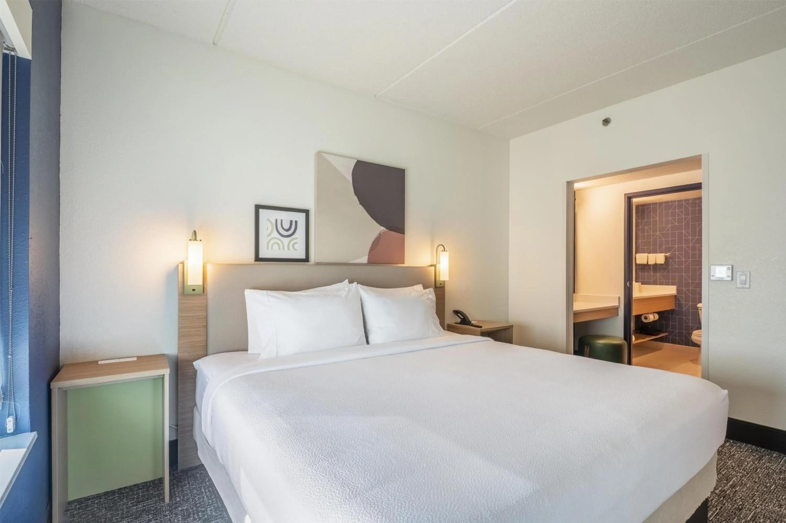 Bed in Spark By Hilton Madison Central