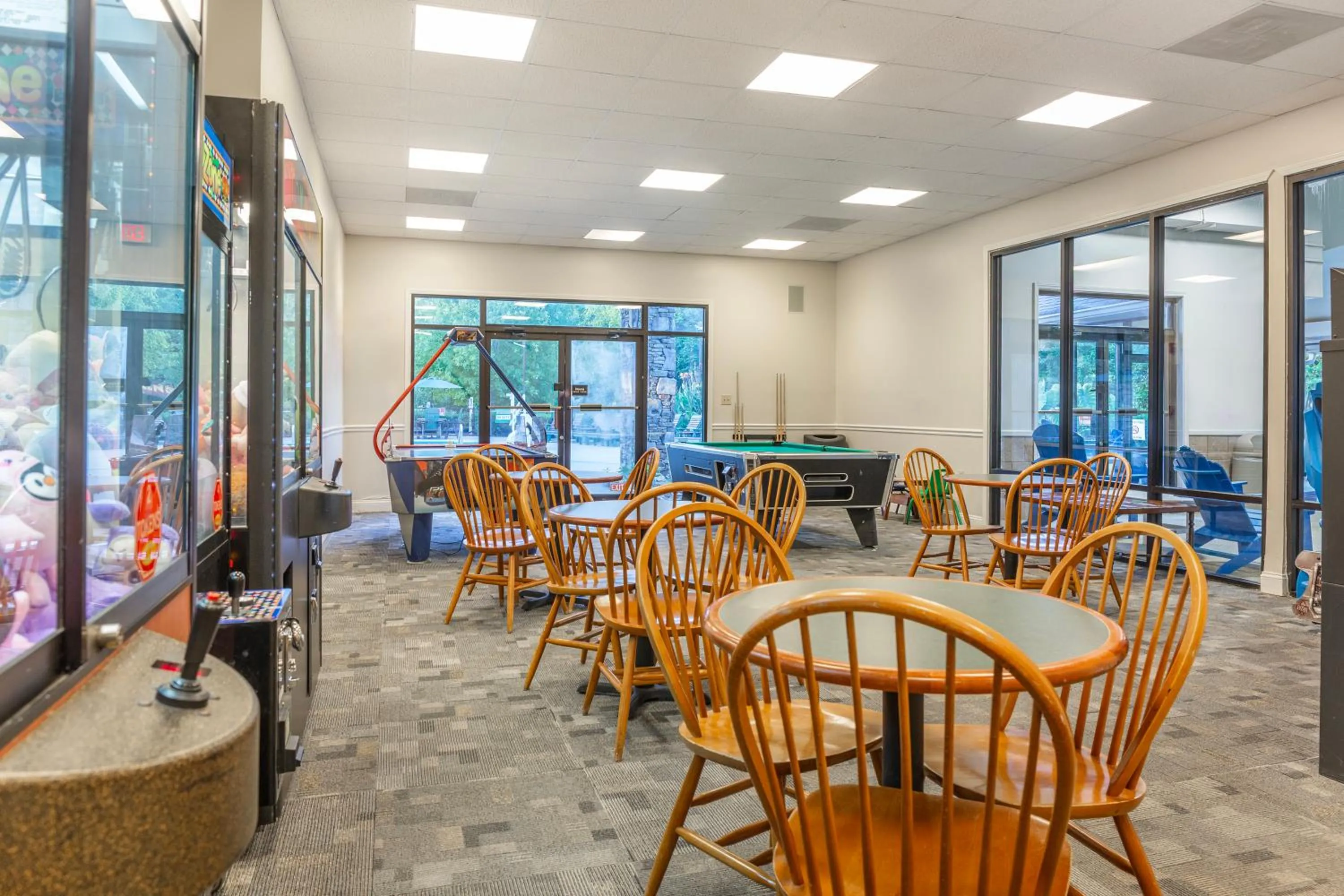 Property building in Hilton Vacation Club Laurel Crest Pigeon Forge