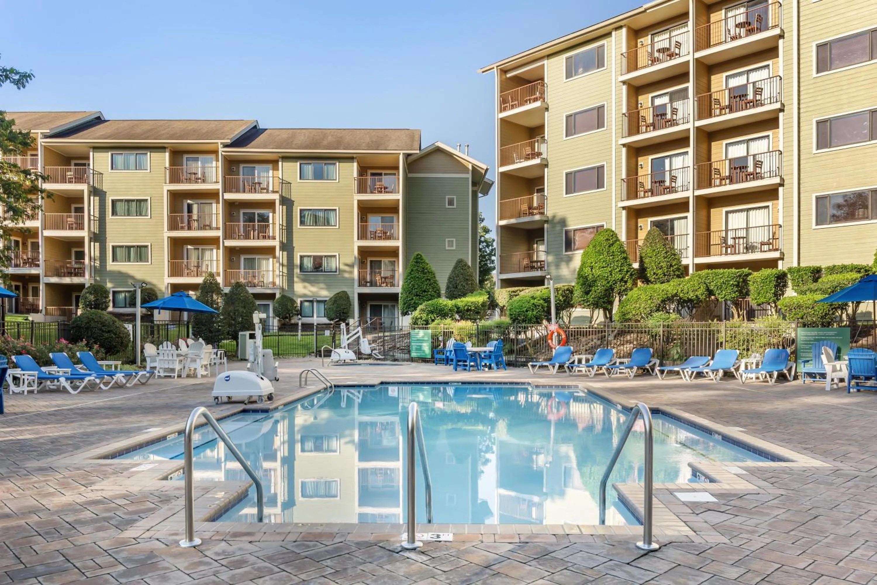 Property building in Hilton Vacation Club Laurel Crest Pigeon Forge