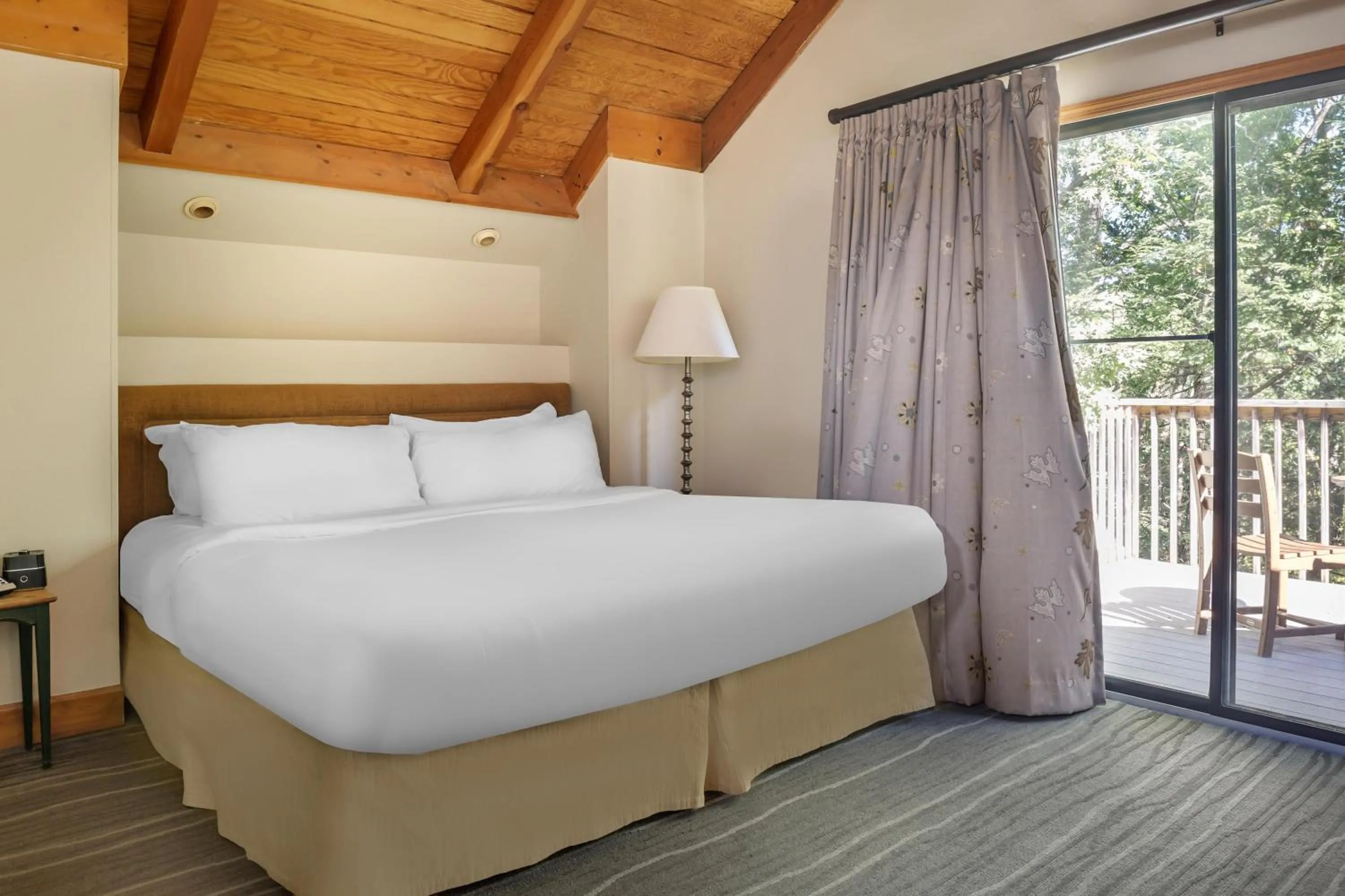 Bed in Hilton Vacation Club Laurel Crest Pigeon Forge