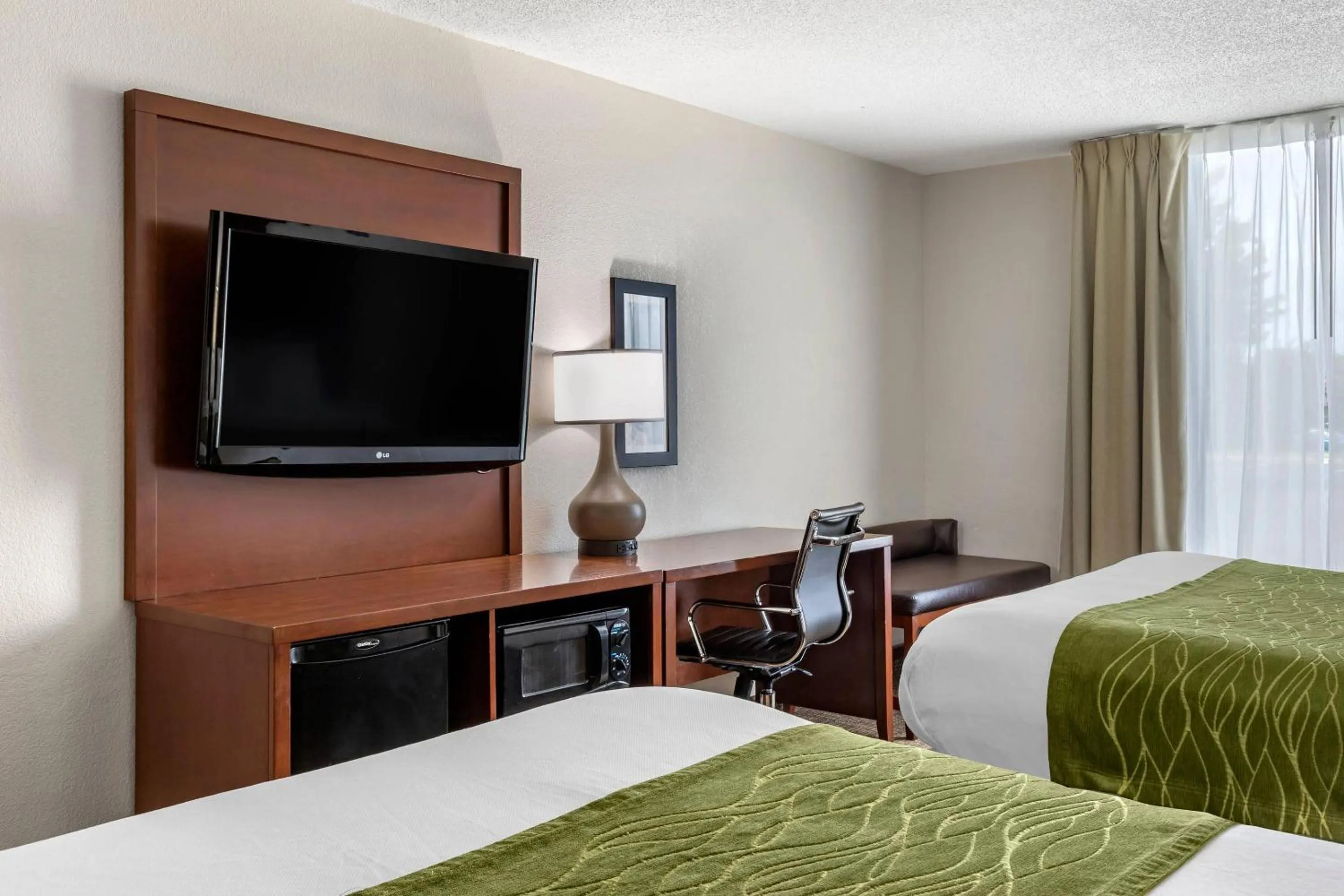 Bedroom, Bed in Comfort Inn Shelby