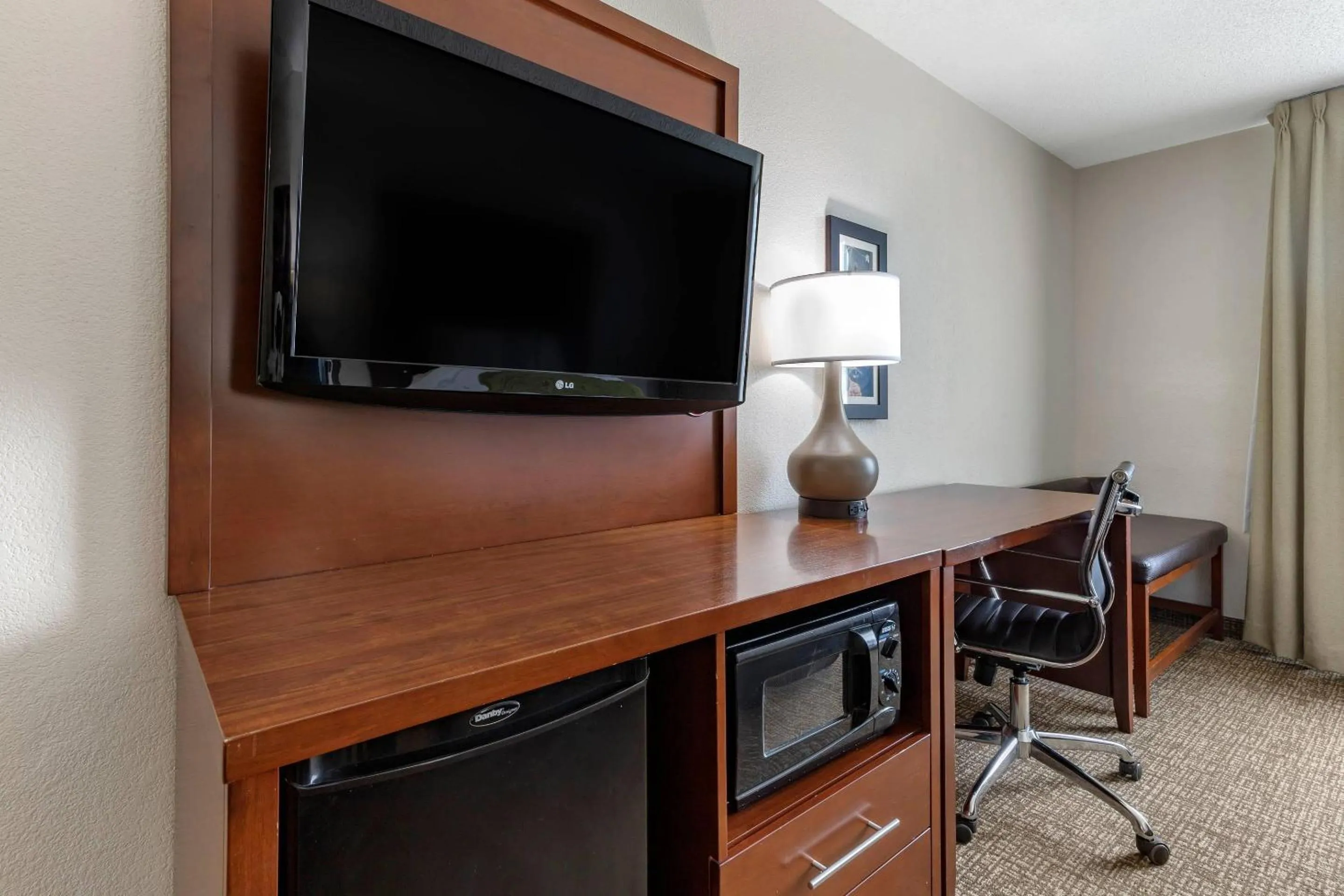 Bedroom in Comfort Inn Shelby