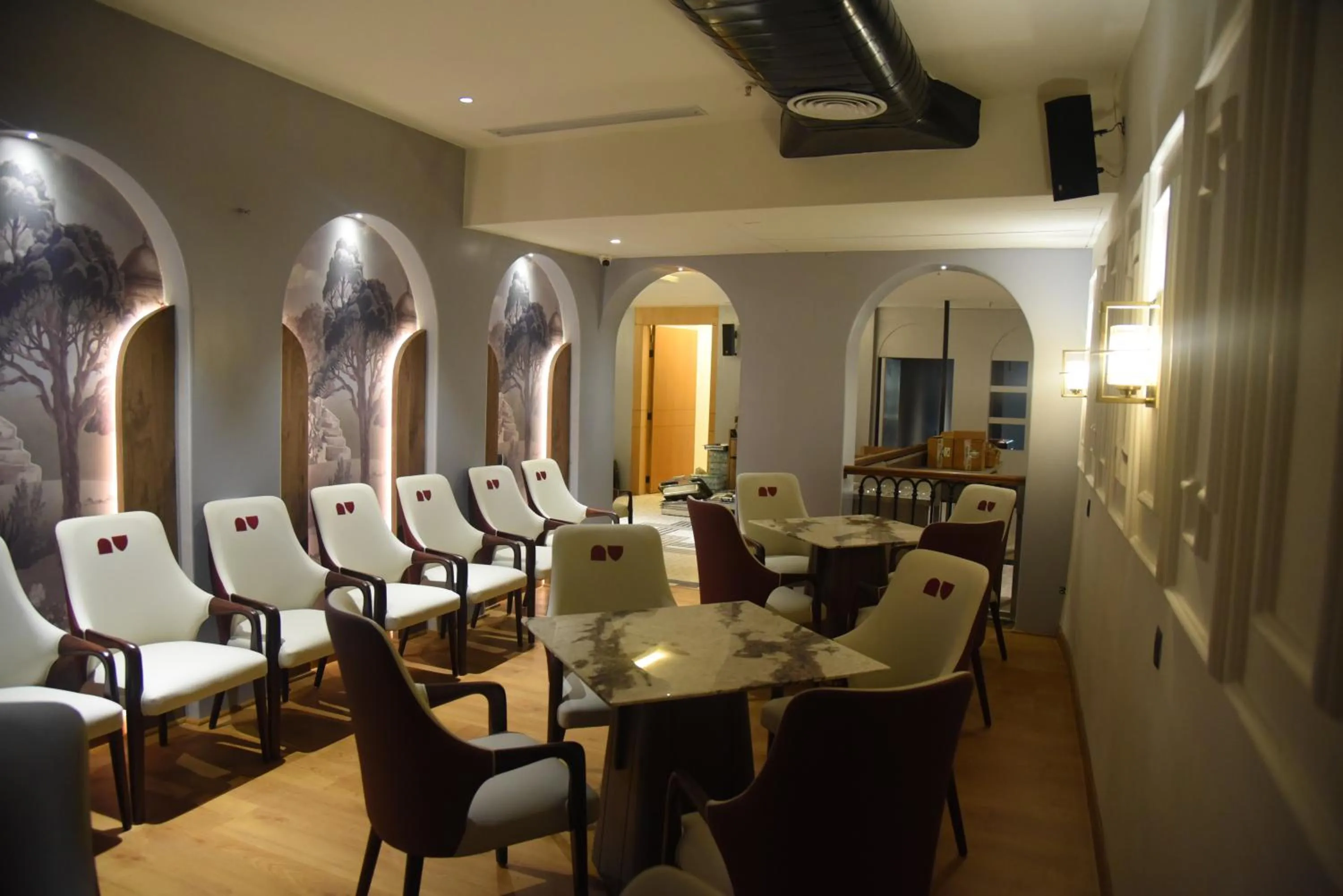 Restaurant/places to eat in Pride Elite Raipur