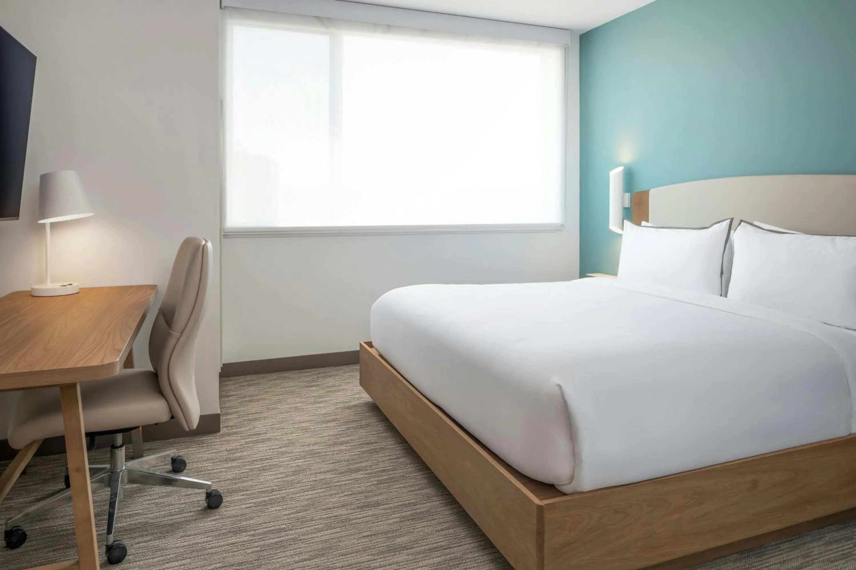 Photo of the whole room, Bed in Element Opelika Auburn