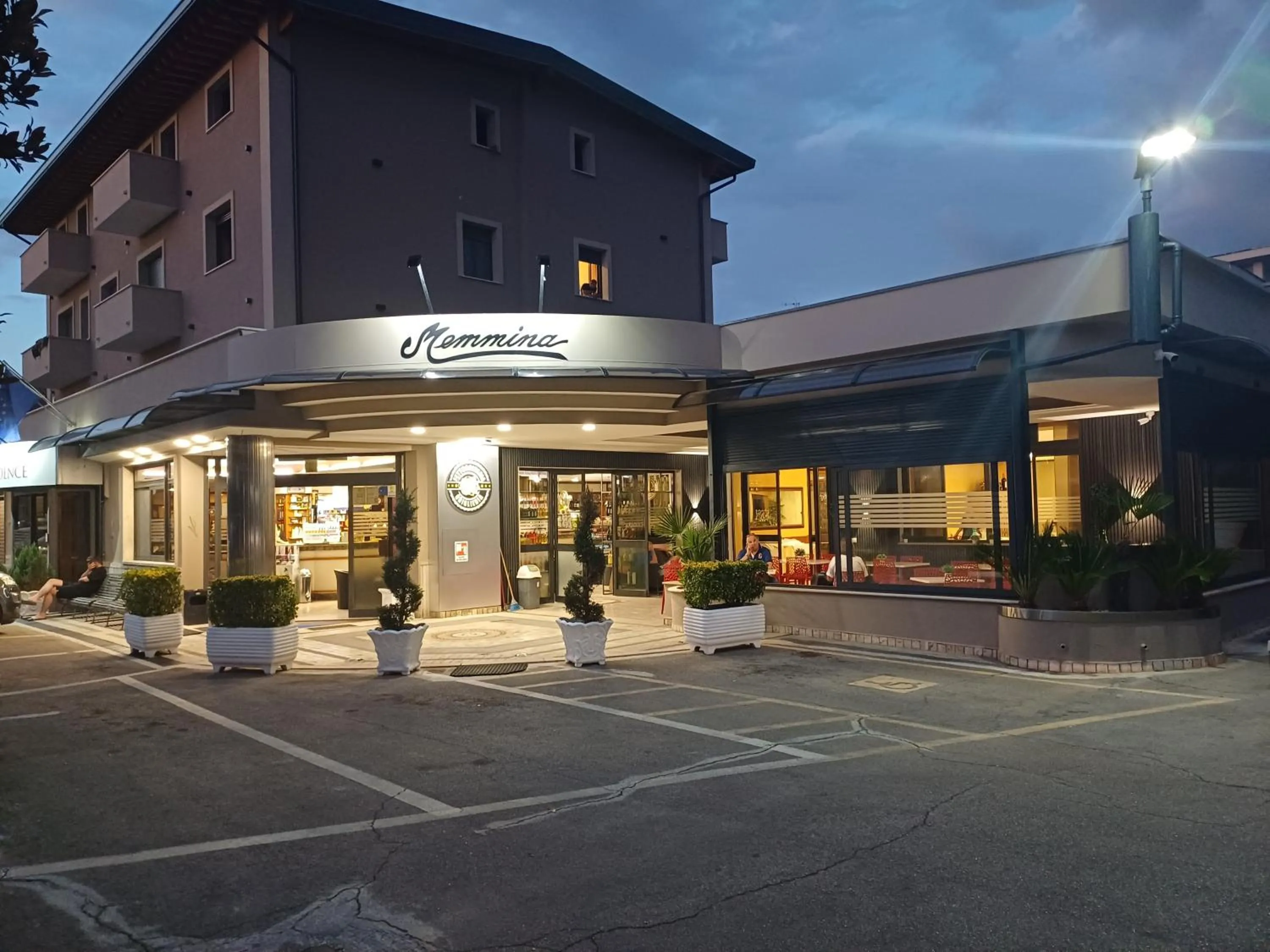 Night in Hotel Residence Memmina