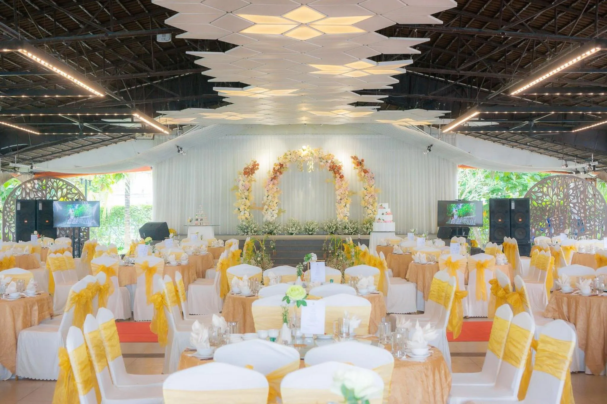 Banquet/Function facilities in Ben Tre Riverside Resort