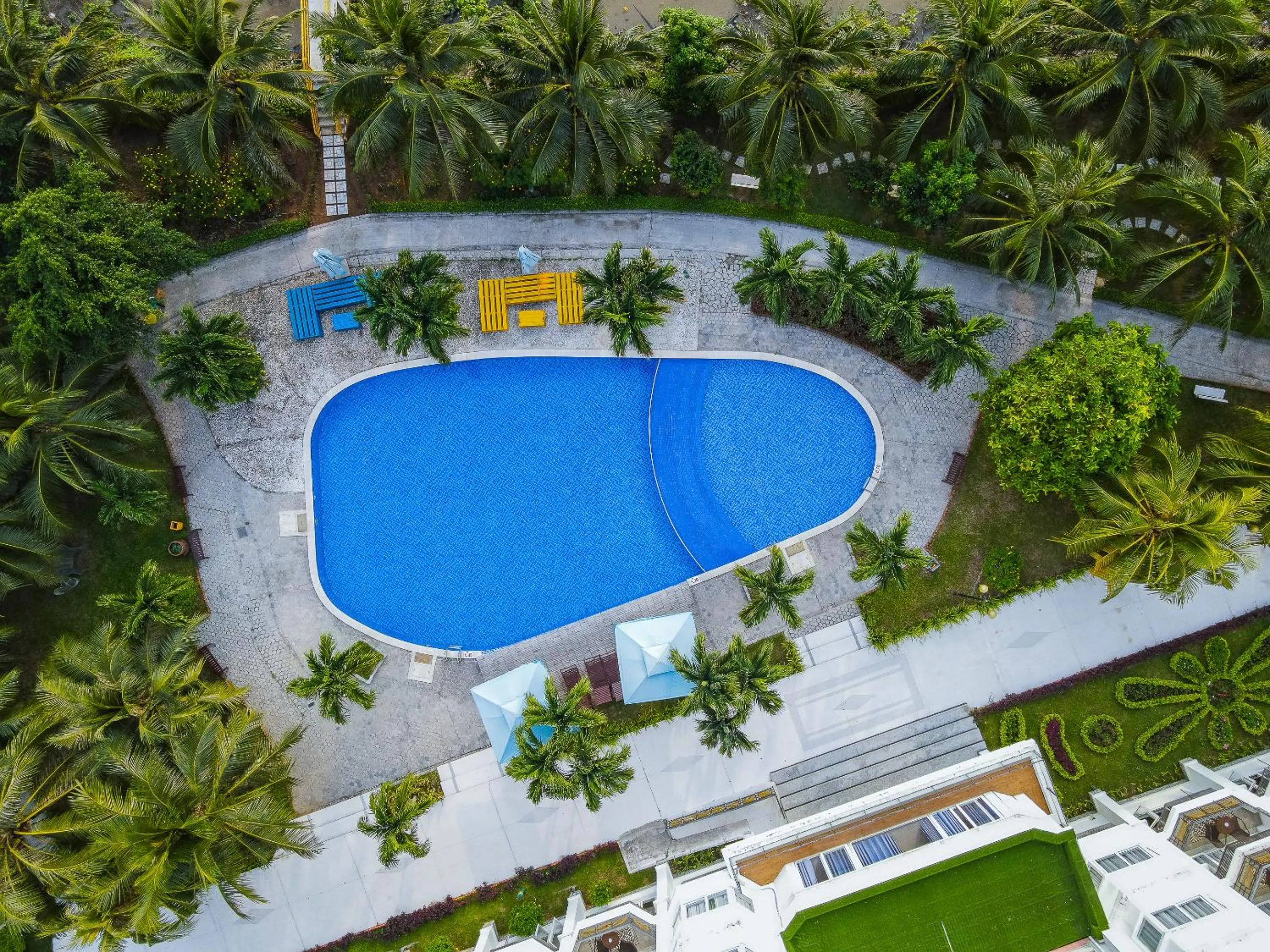 Swimming pool in Ben Tre Riverside Resort