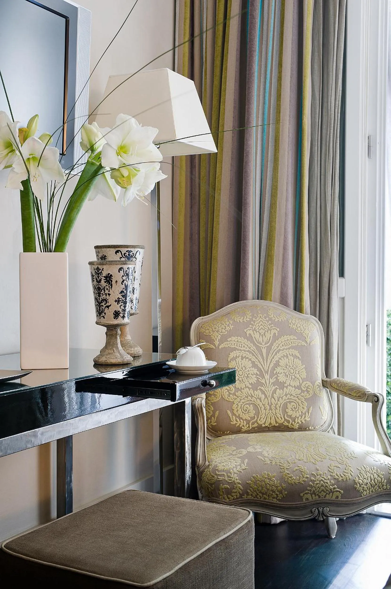 Seating area in Casa Montani