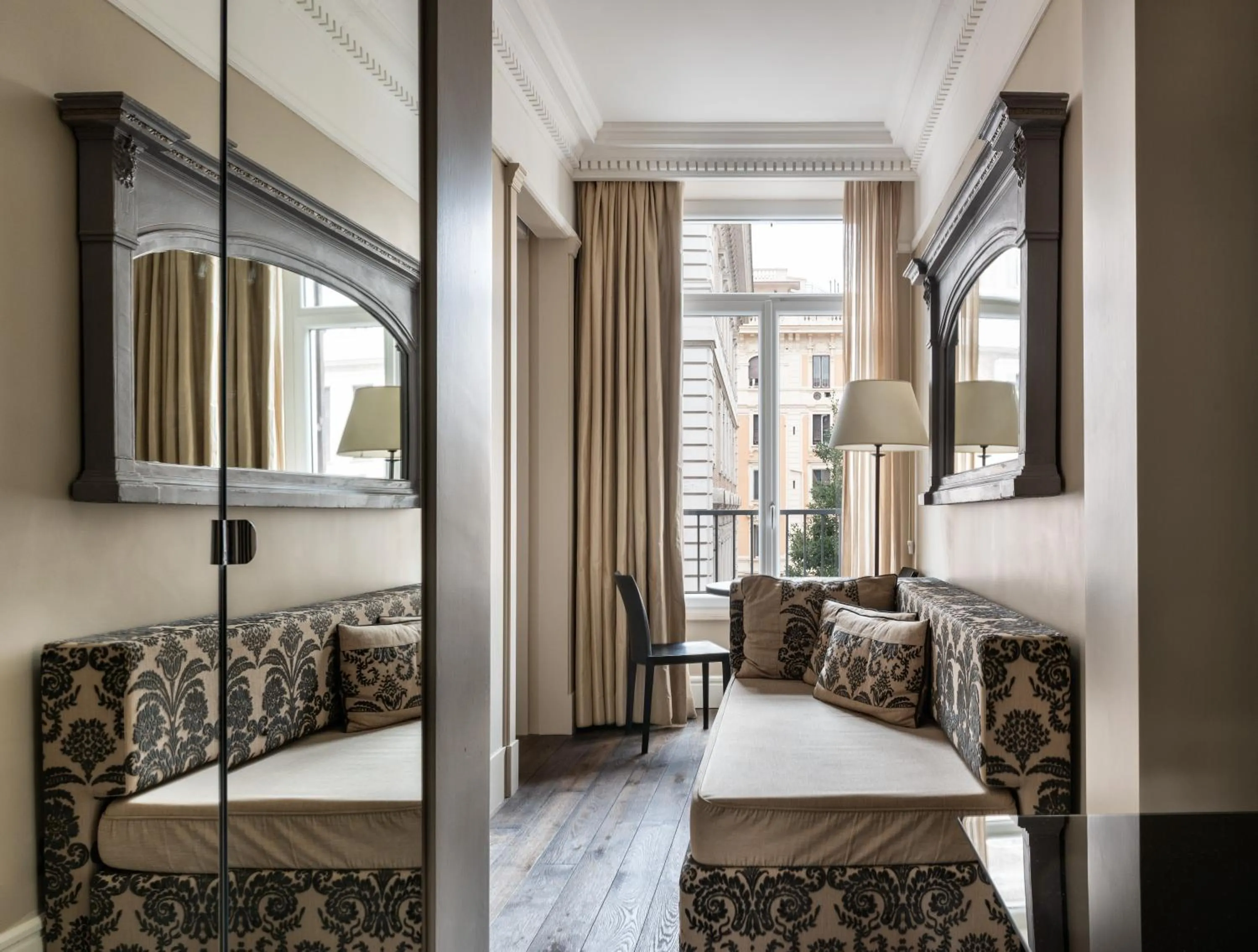 Seating area, Bed in Casa Montani