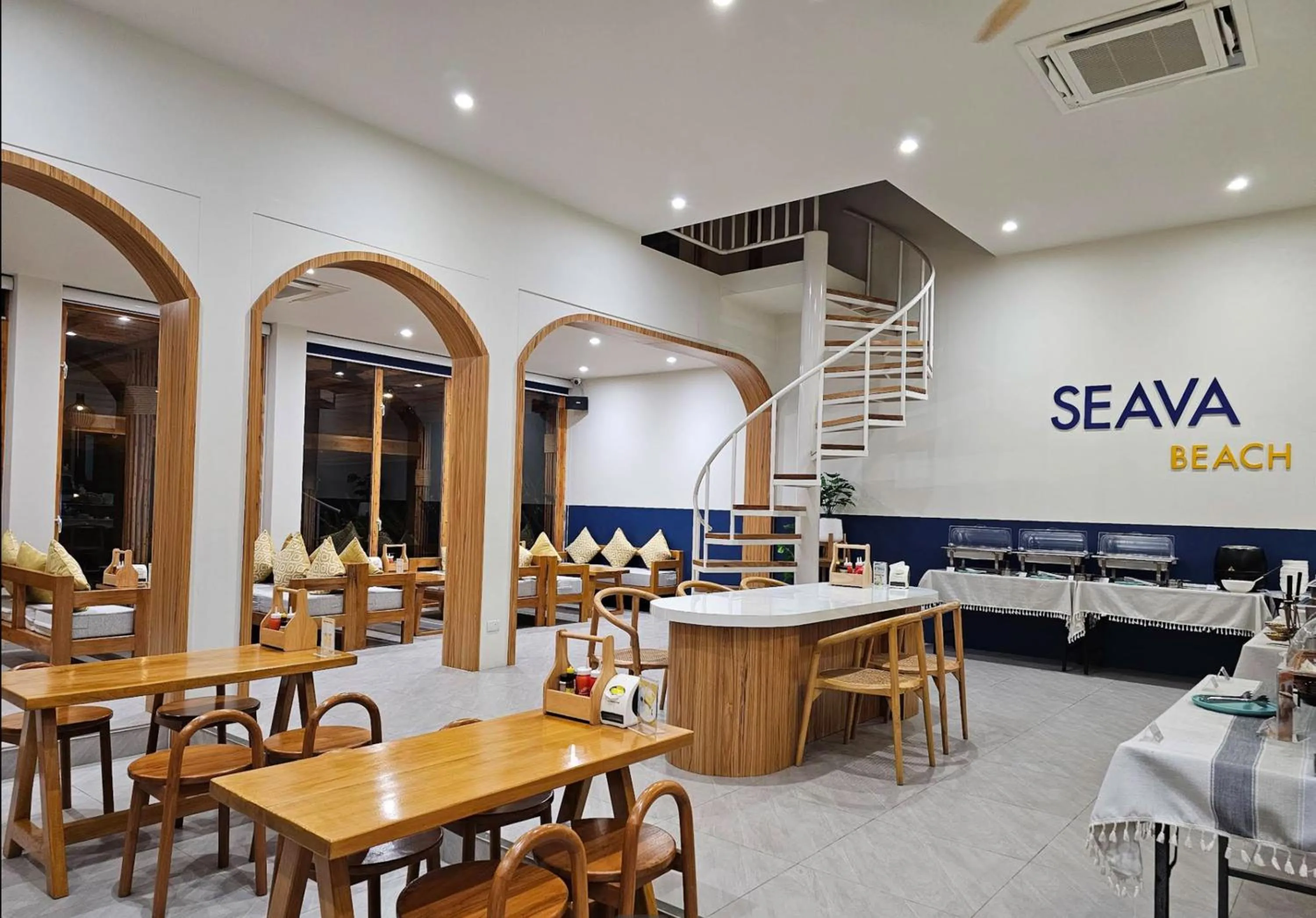 Breakfast in Seava Beach