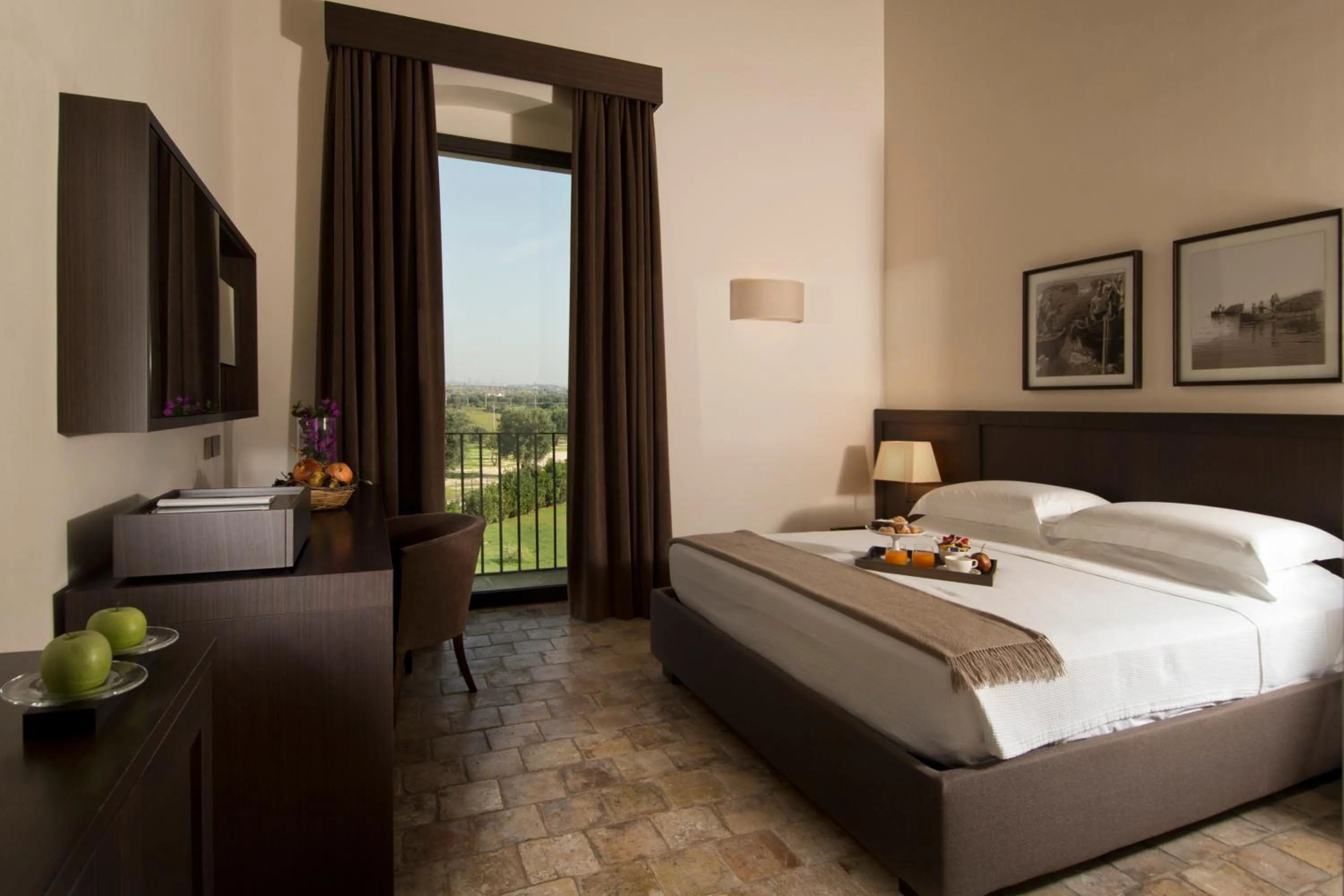 Bedroom, Bed in Relais Histò San Pietro Sul Mar Piccolo