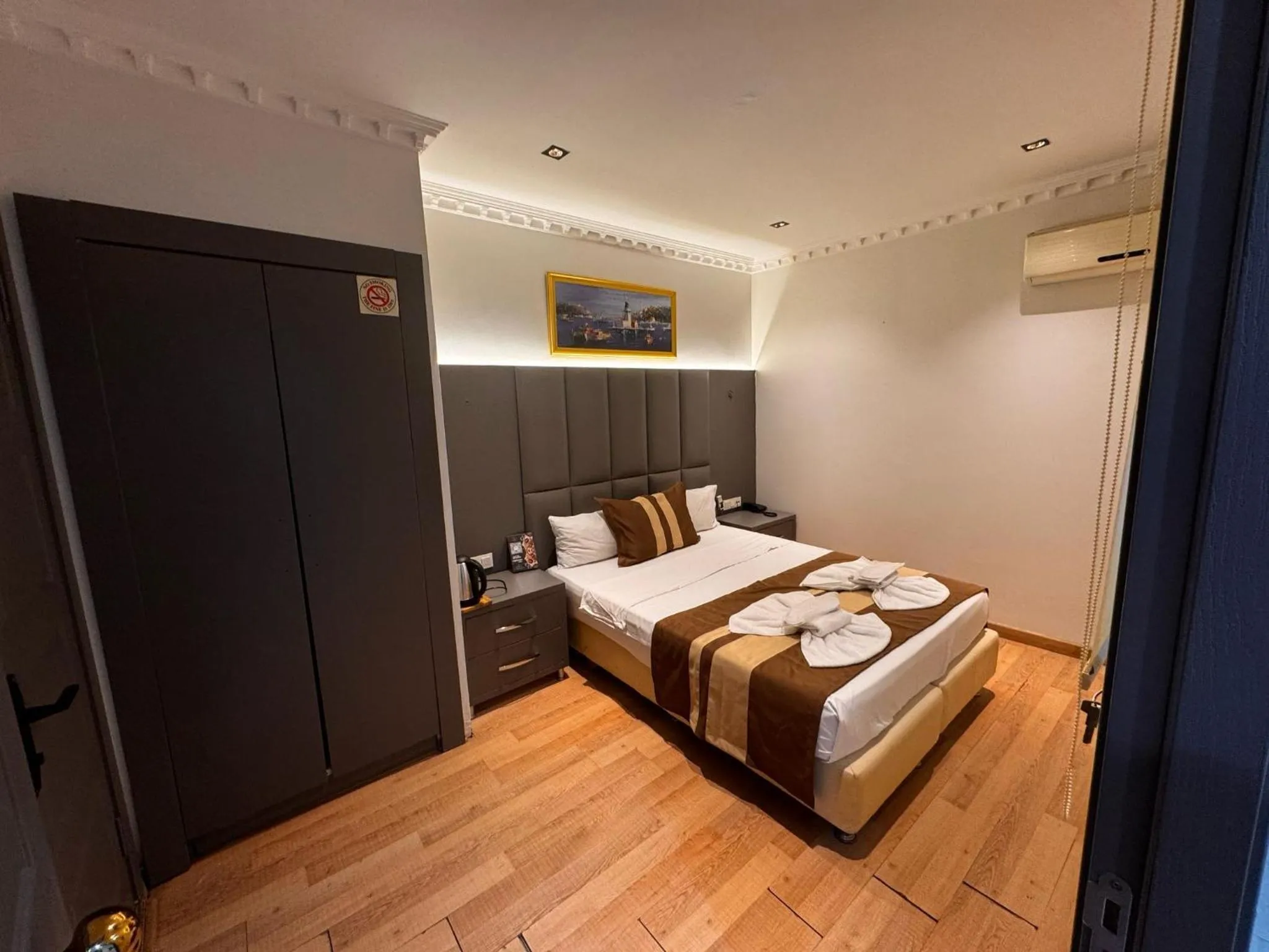 Bed in Blue Istanbul Hotel Taksim