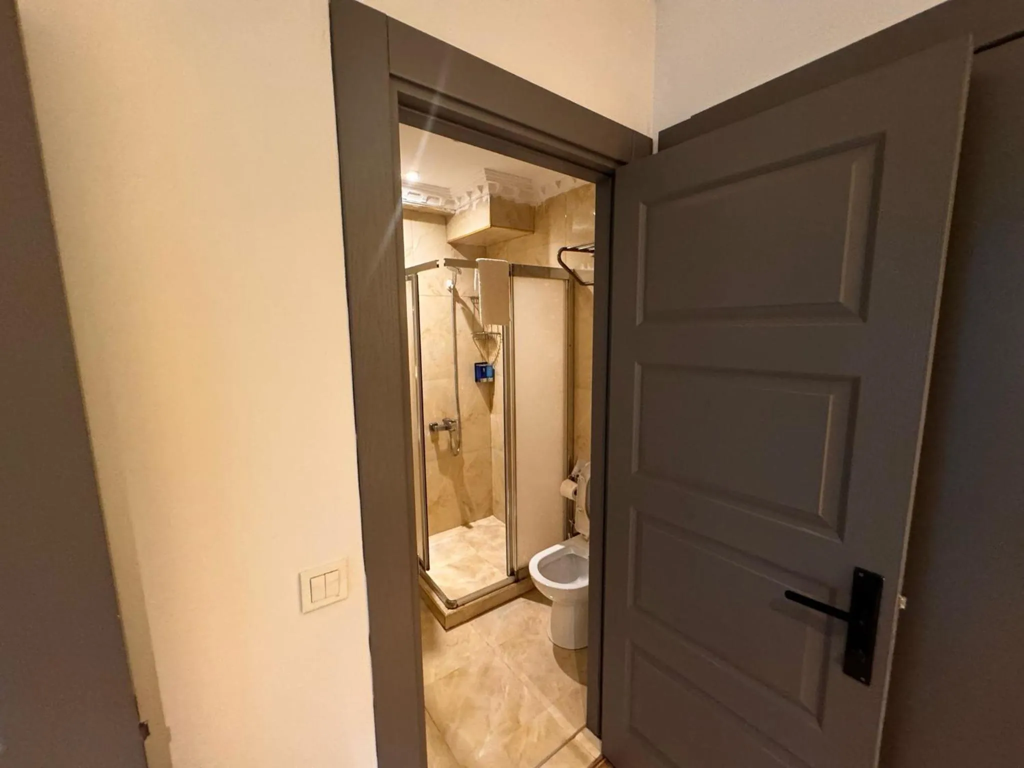 Shower in Blue Istanbul Hotel Taksim