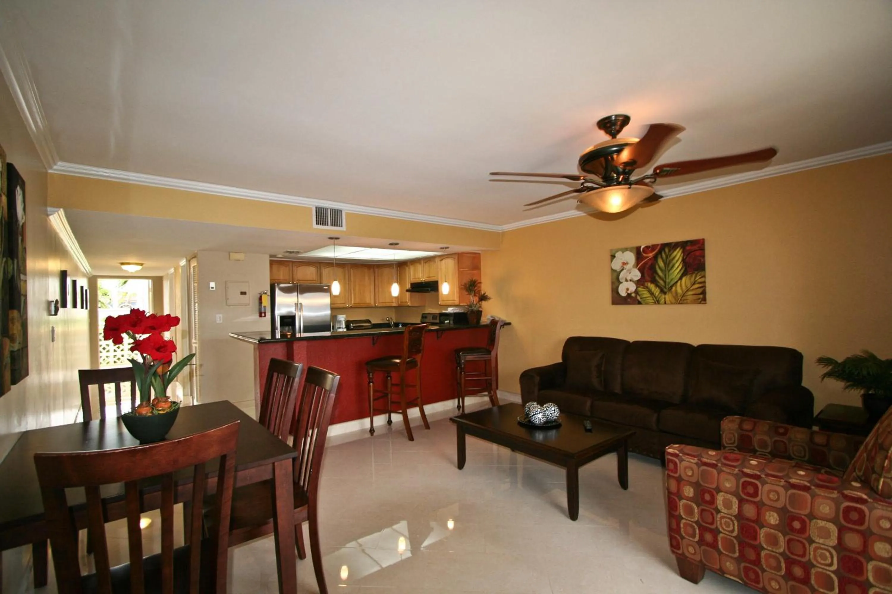 Living room in Ocean Reef Yacht Club & Resort