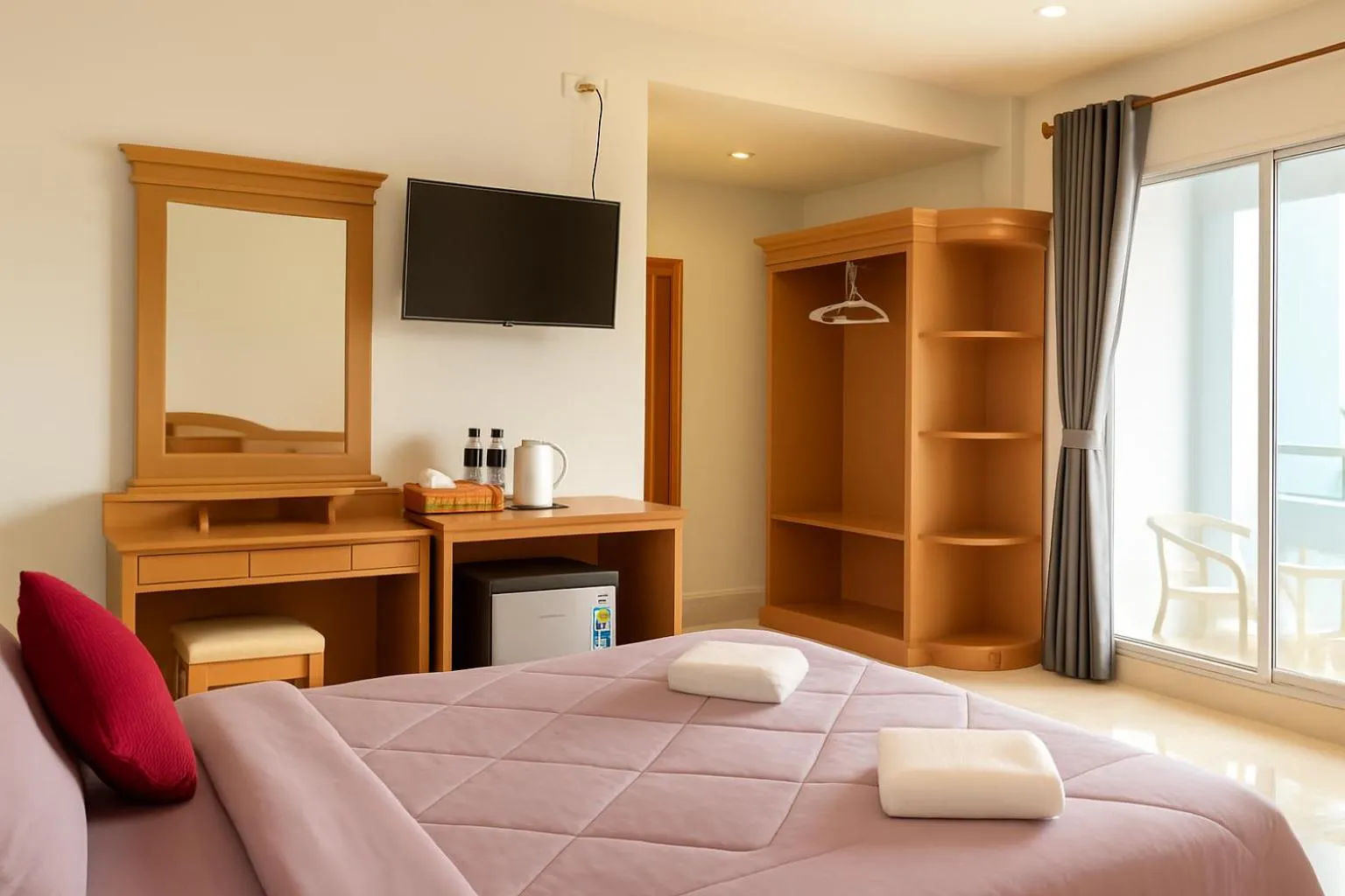 Bed in Srisuksan Klong Muang Beach