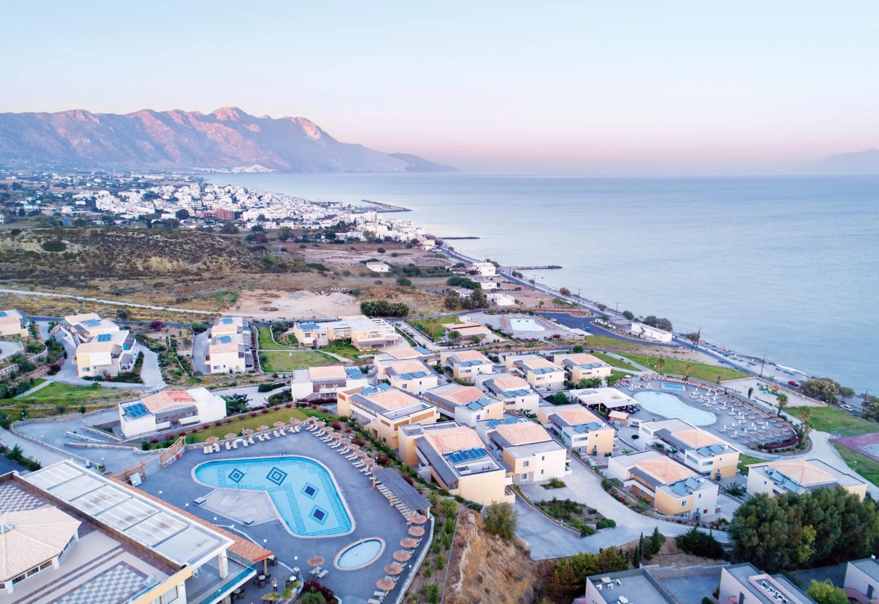 Grand Blue Beach Hotel