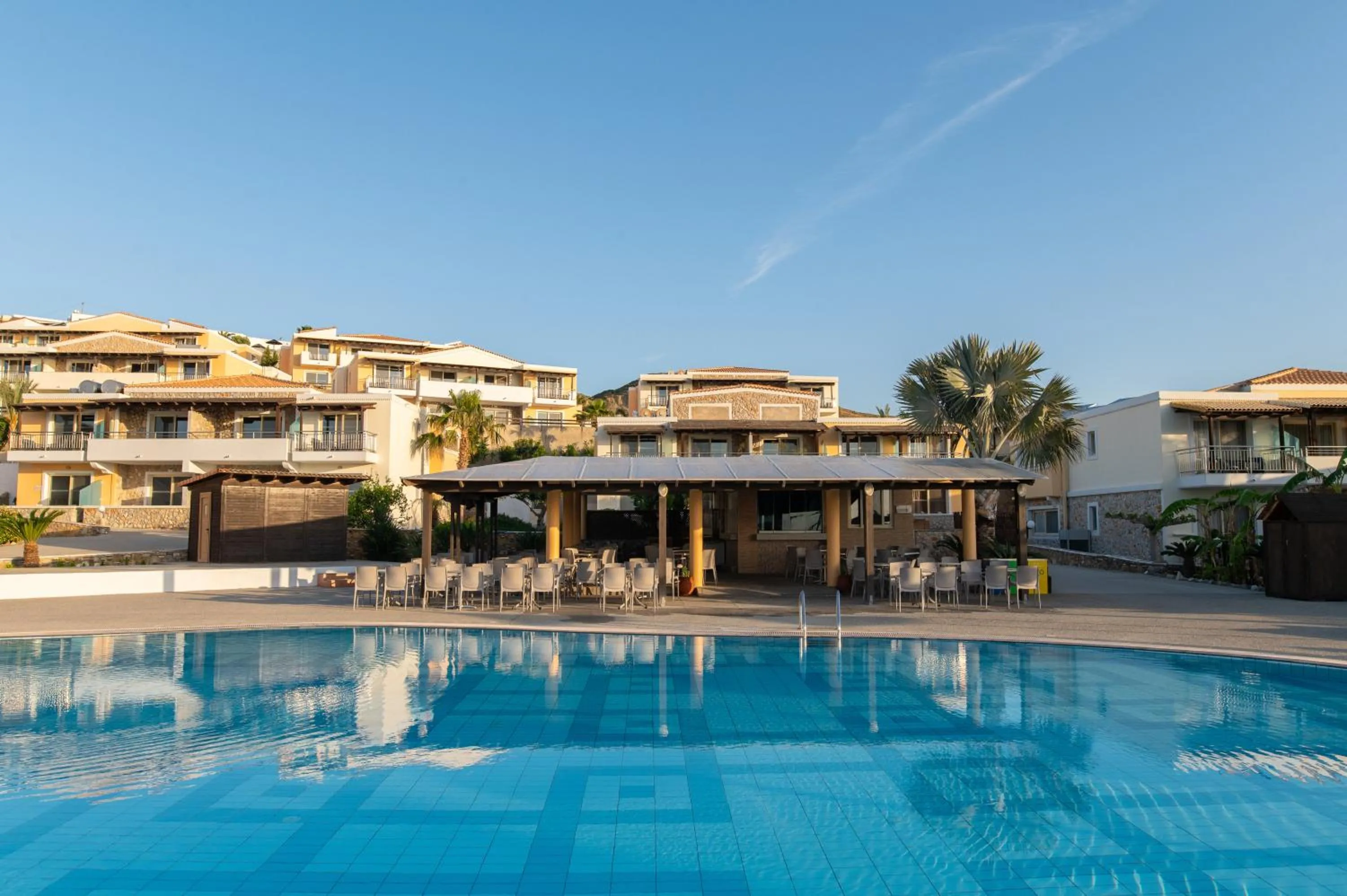 Grand Blue Beach Hotel