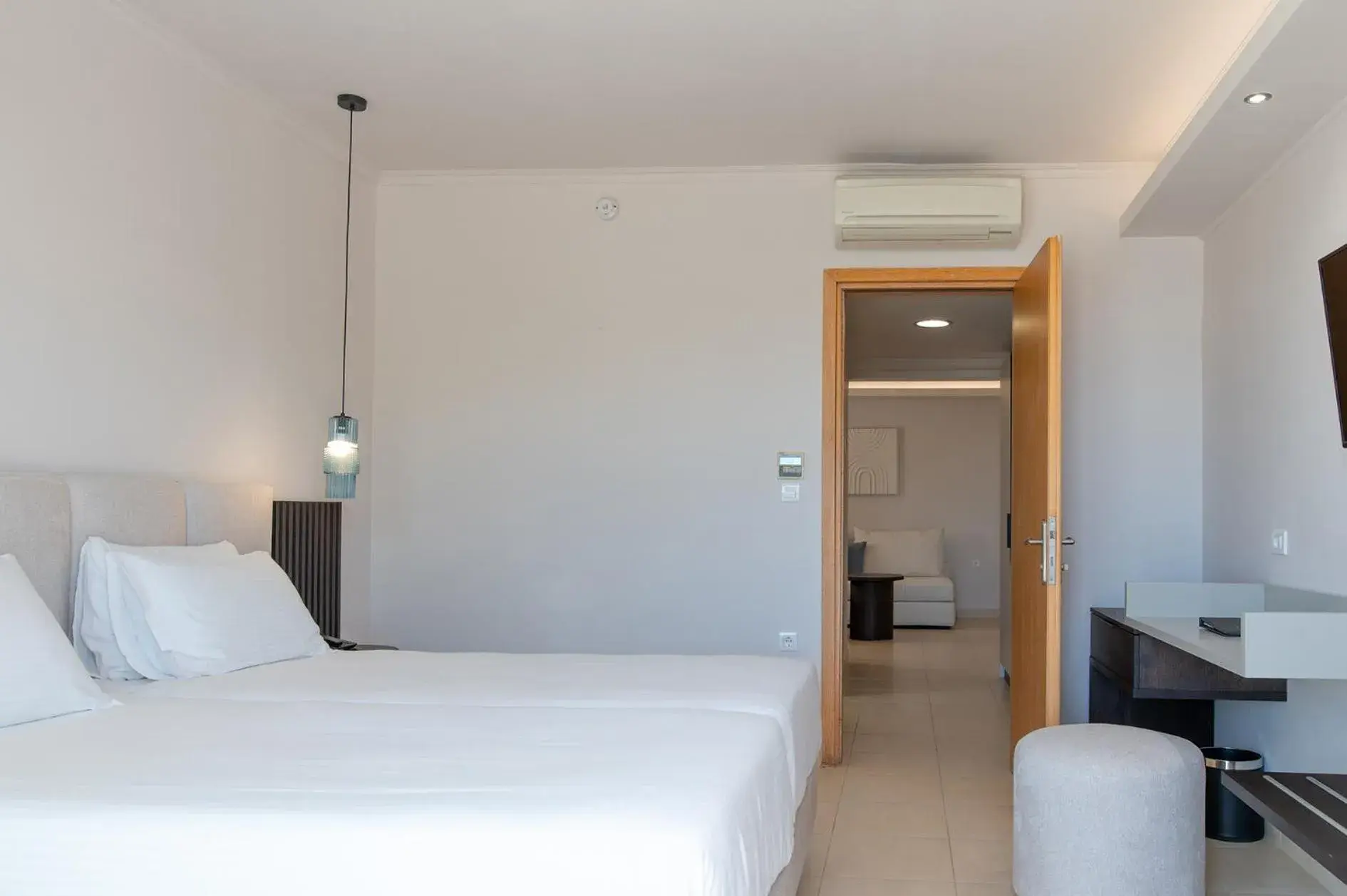 Junior Suite in Grand Blue Beach Hotel Junior Suite in Grand Blue Beach Hotel