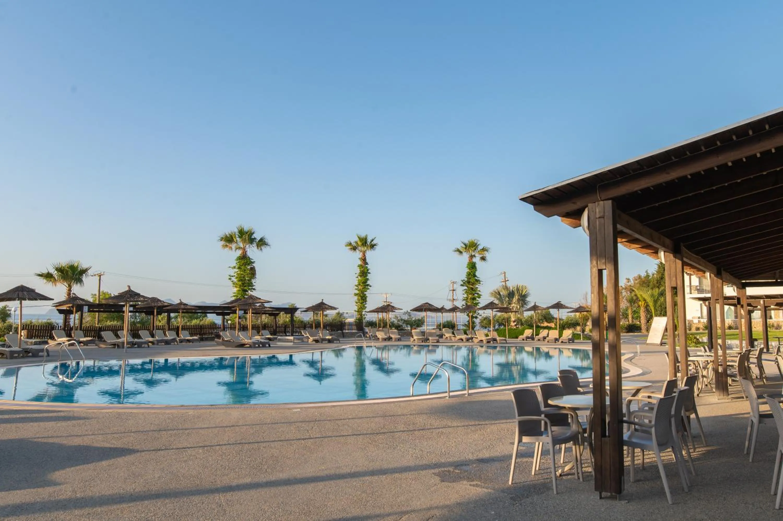 Grand Blue Beach Hotel