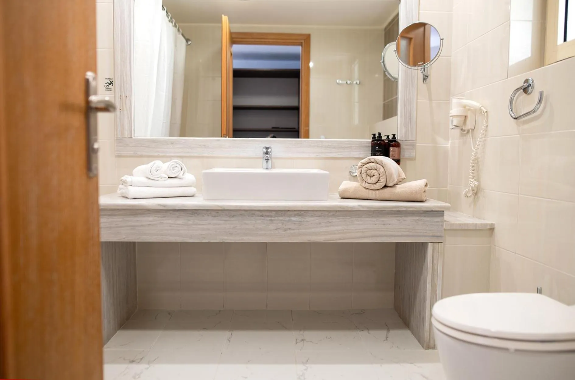 Grand Blue Beach Hotel