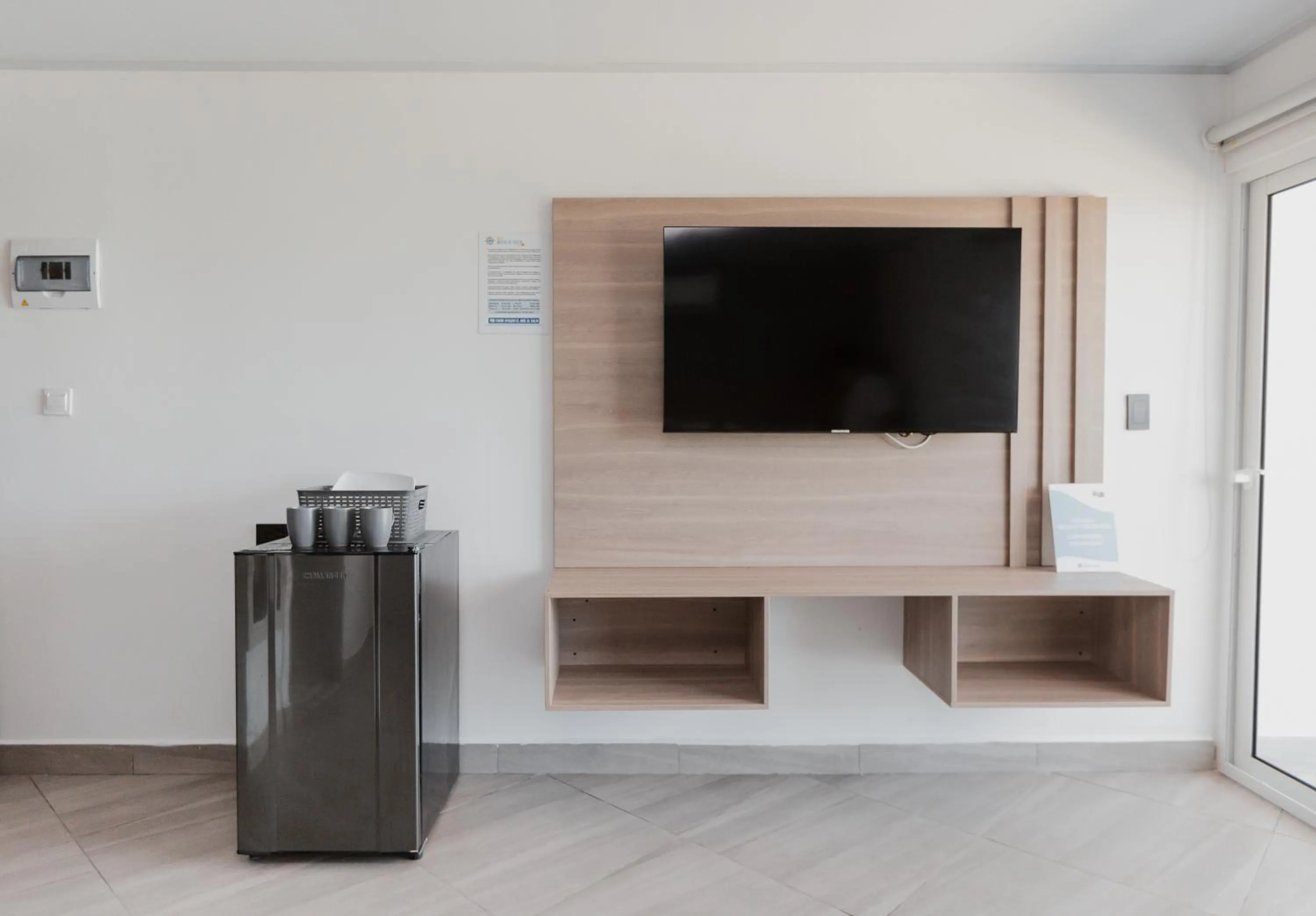 TV and multimedia in Hotel Molino de Viento