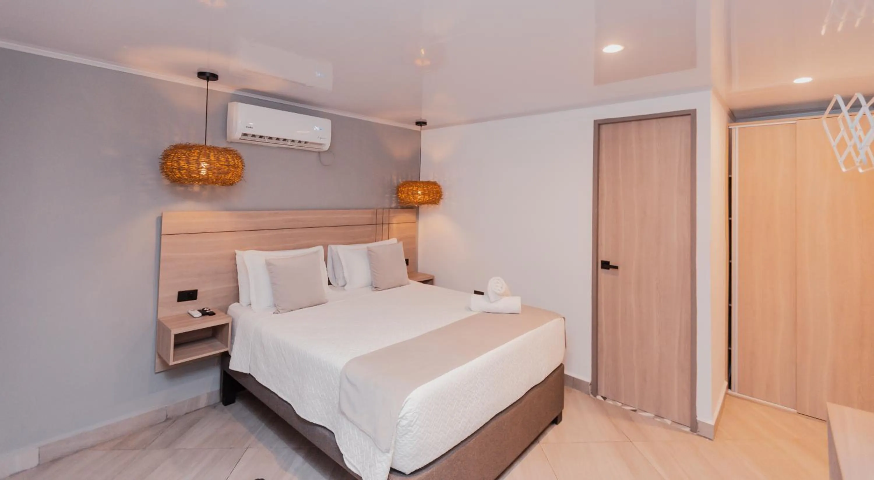 Photo of the whole room, Bed in Hotel Molino de Viento