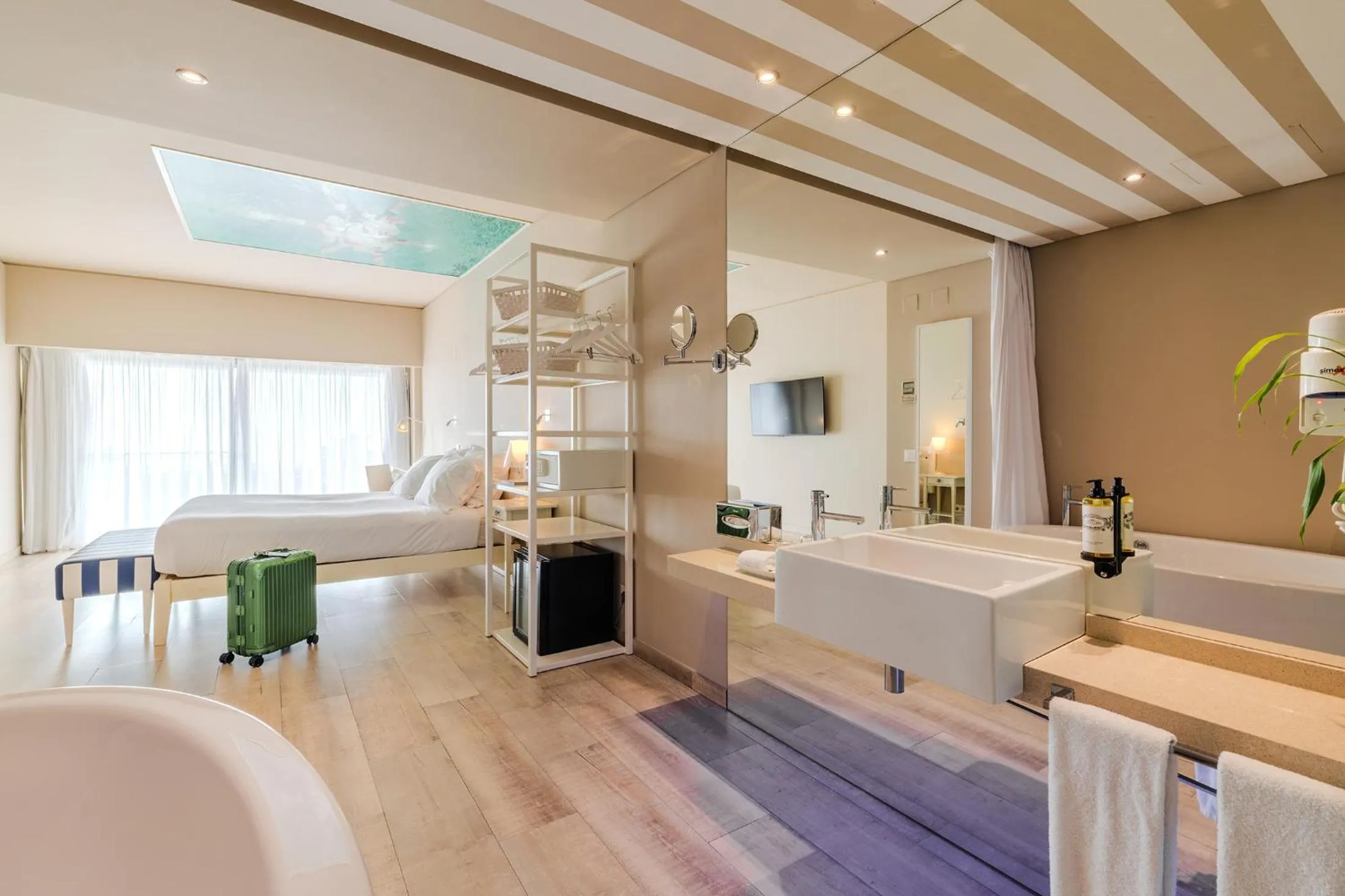 Bedroom in Pestana Alvor South Beach Premium Suite Hotel