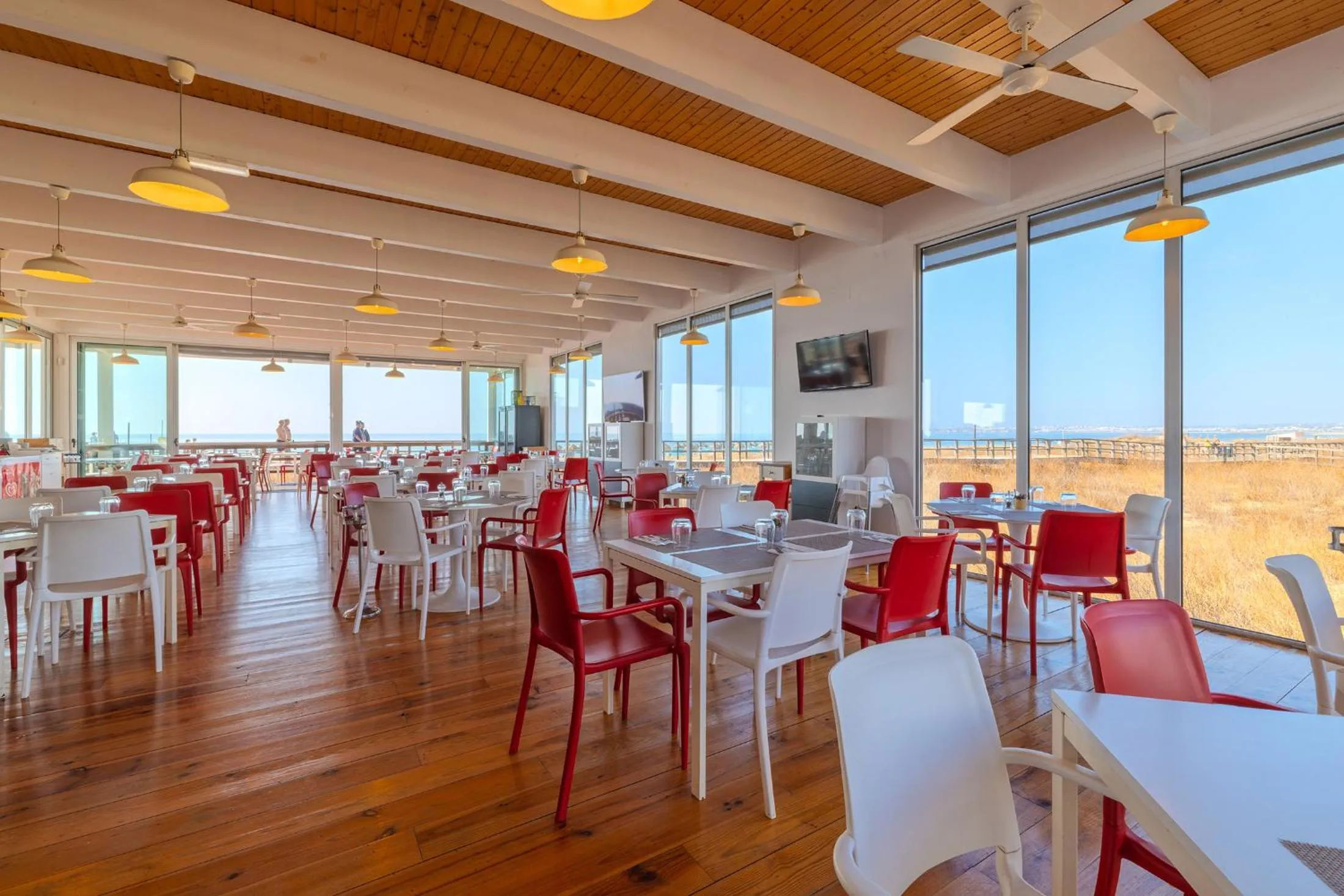 Restaurant/places to eat in Pestana Alvor South Beach Premium Suite Hotel